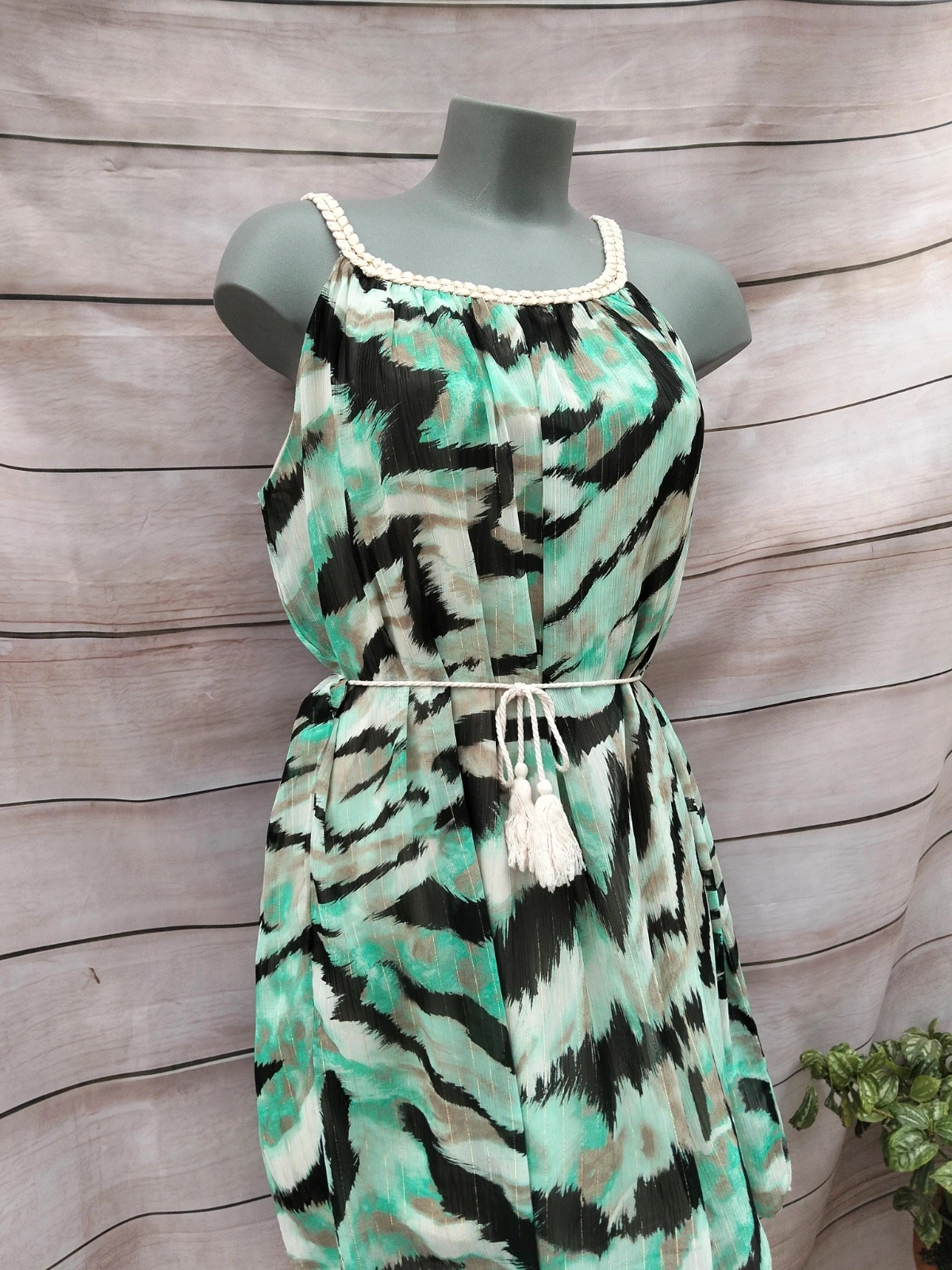 Vestido corto estampado verde y negro con detalle trenzado 💜 – Summer – taille M / 38 / 10 2