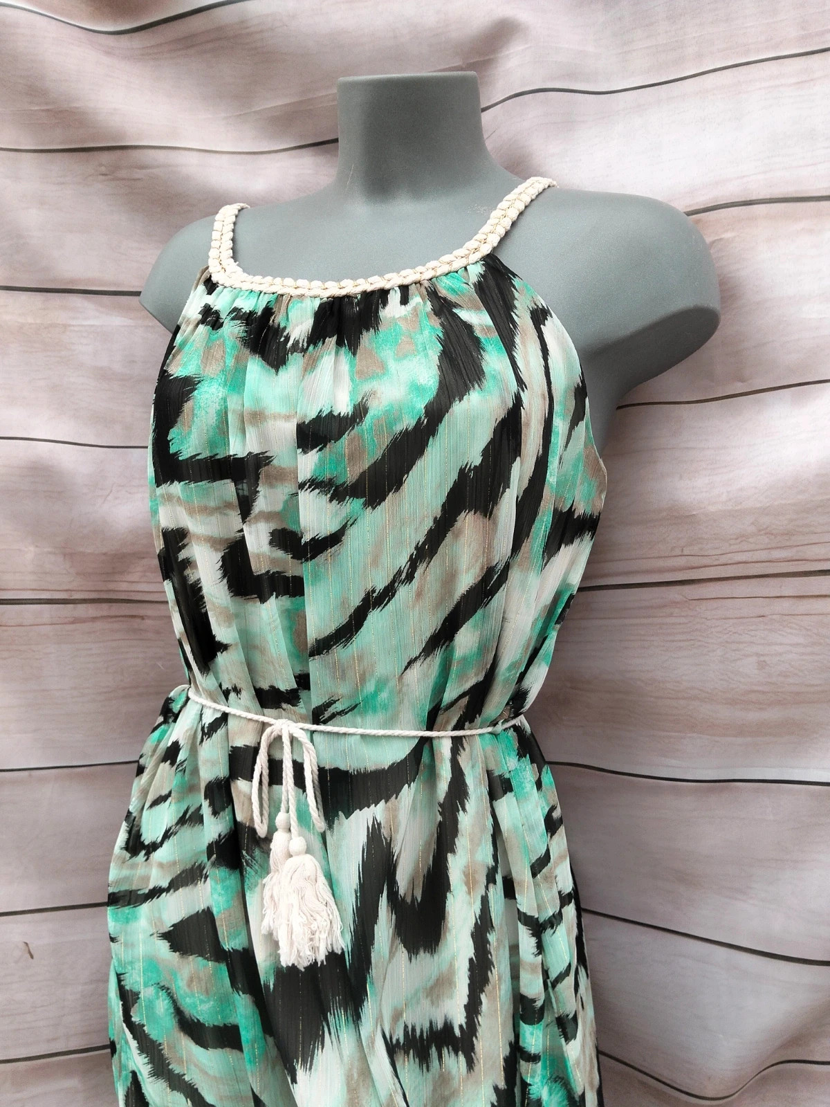 Vestido corto estampado verde y negro con detalle trenzado 💜 – Summer – taille M / 38 / 10 3