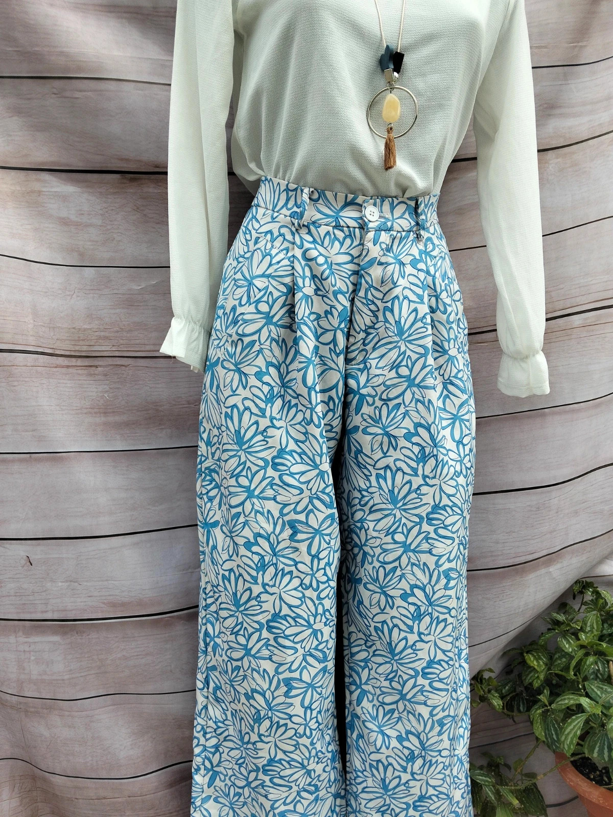 Pantalones estampados de pierna ancha 💜 – La Boutique – taille M / 38 / 10 2