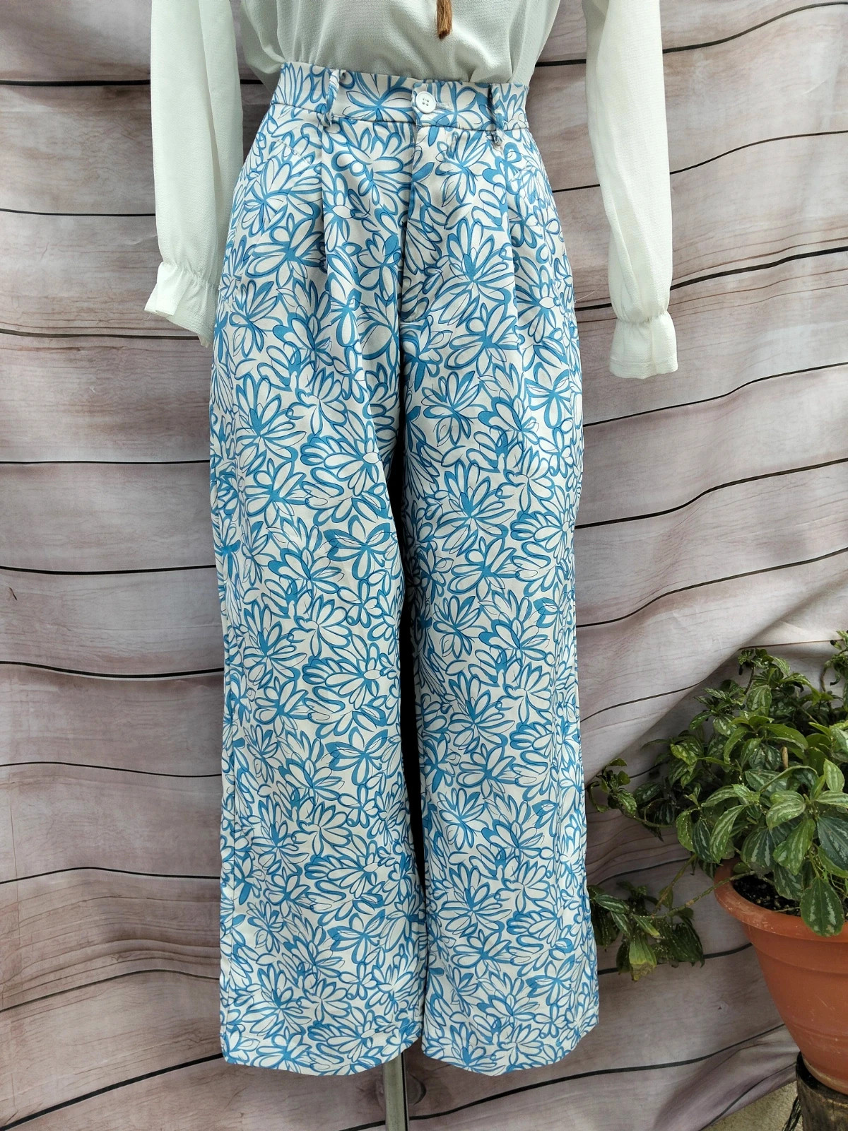 Pantalones estampados de pierna ancha 💜 – La Boutique – taille M / 38 / 10 3