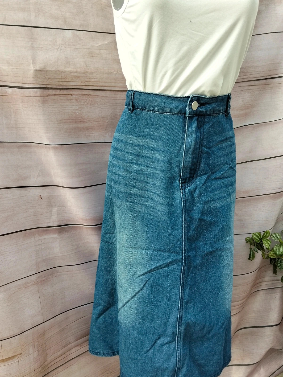 Falda vaquera midi azul 💙 – La Boutique – taille XXL / 44 / 16 2