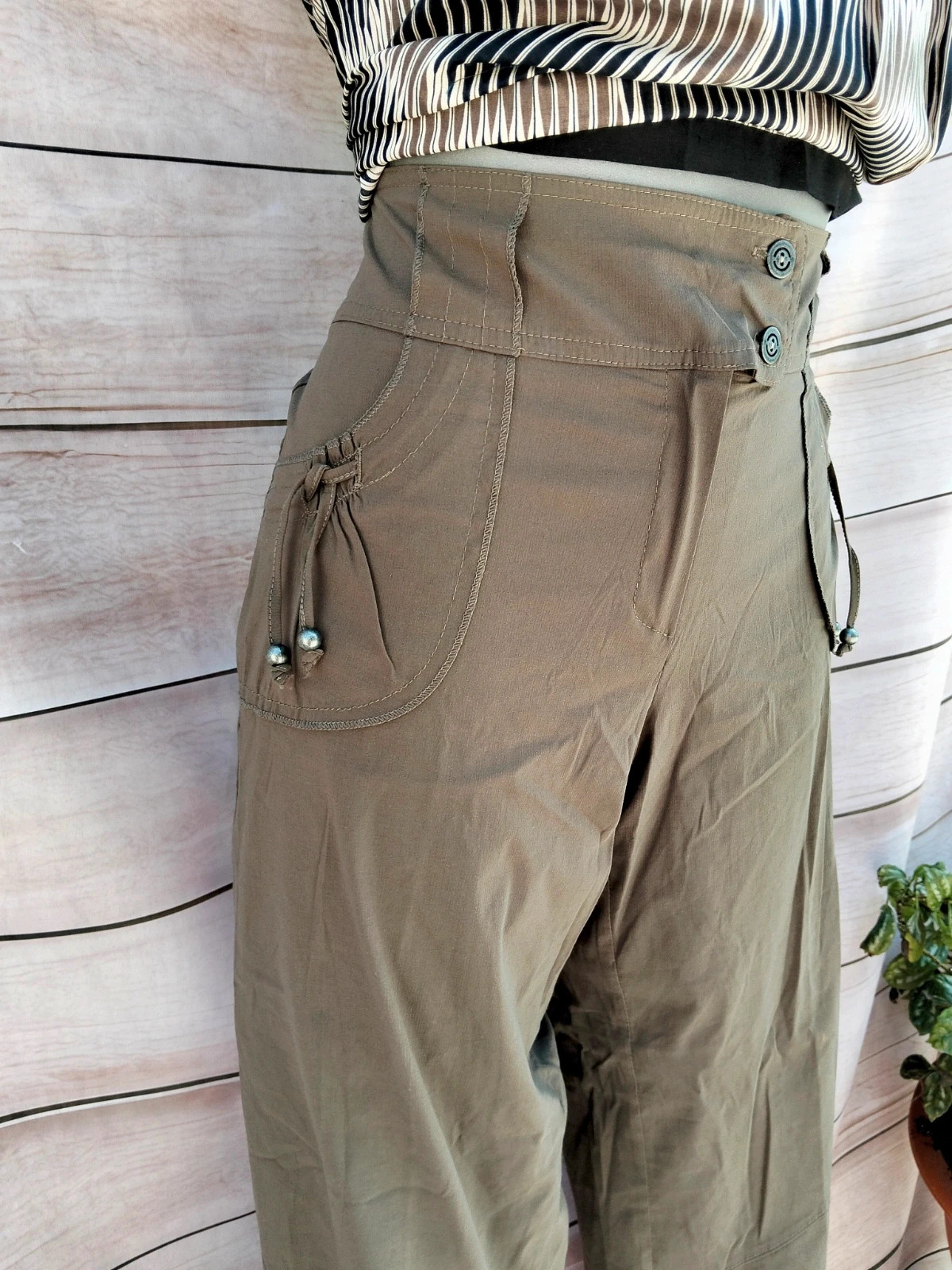 Pantalón pirata caqui Armand Thiéry T40 💜 – Armand Thiery – taille L / 40 / 12 5