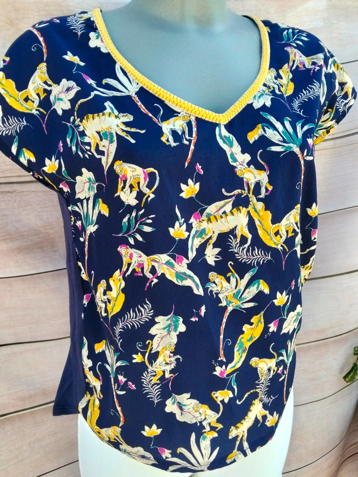 Blusa estampada con monos y detalle amarillo 💛 – Promod – taille M / 38 / 10 2