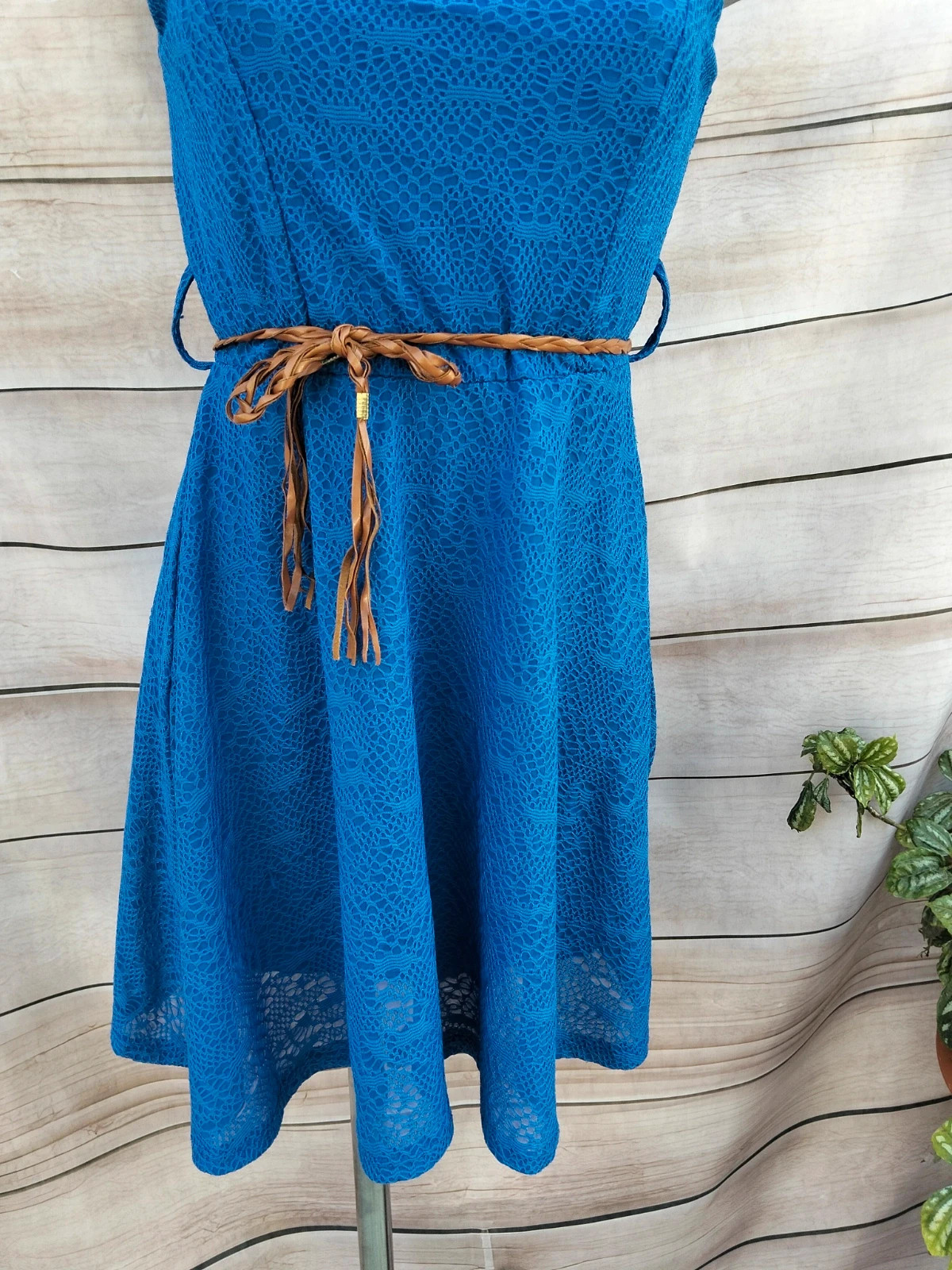 Vestido azul de encaje con tiras cruzadas 💜 – La Boutique – taille L / 40 / 12 3