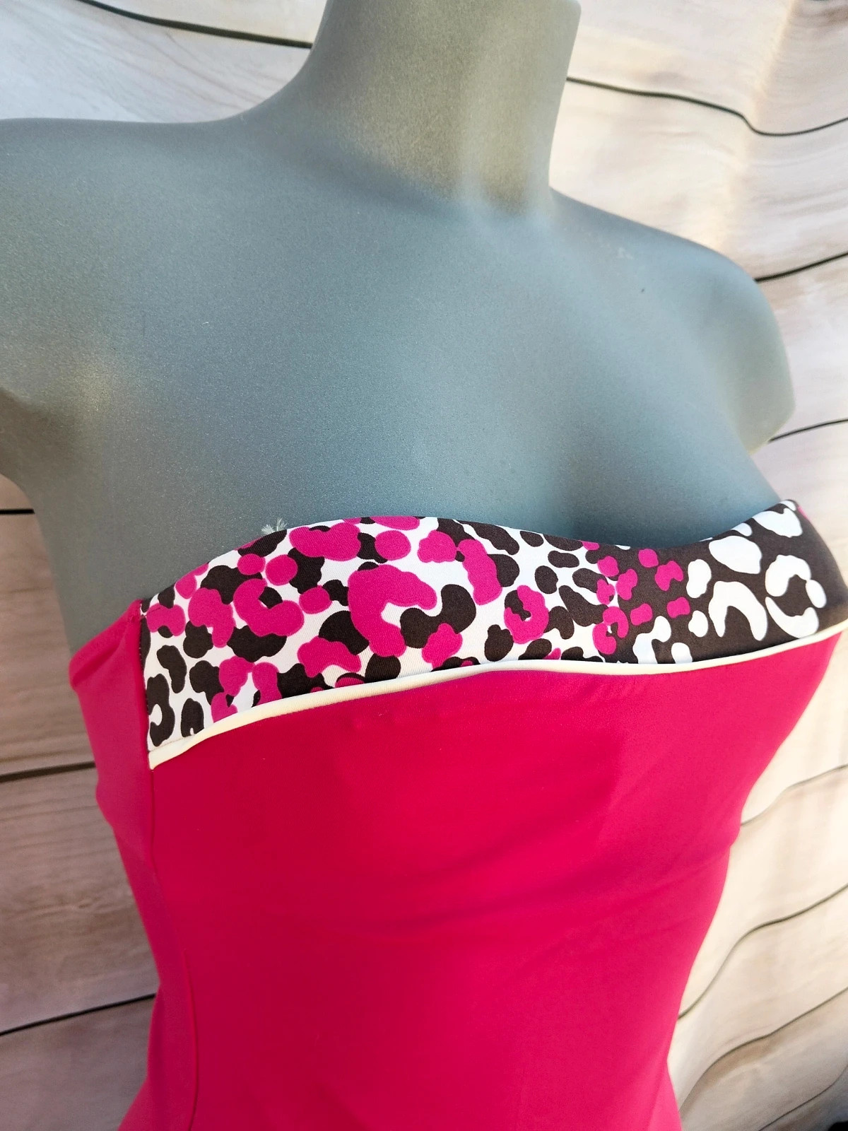 Bañador fucsia escote palabra de honor 💜 – Summer – taille S / 36 / 8 5
