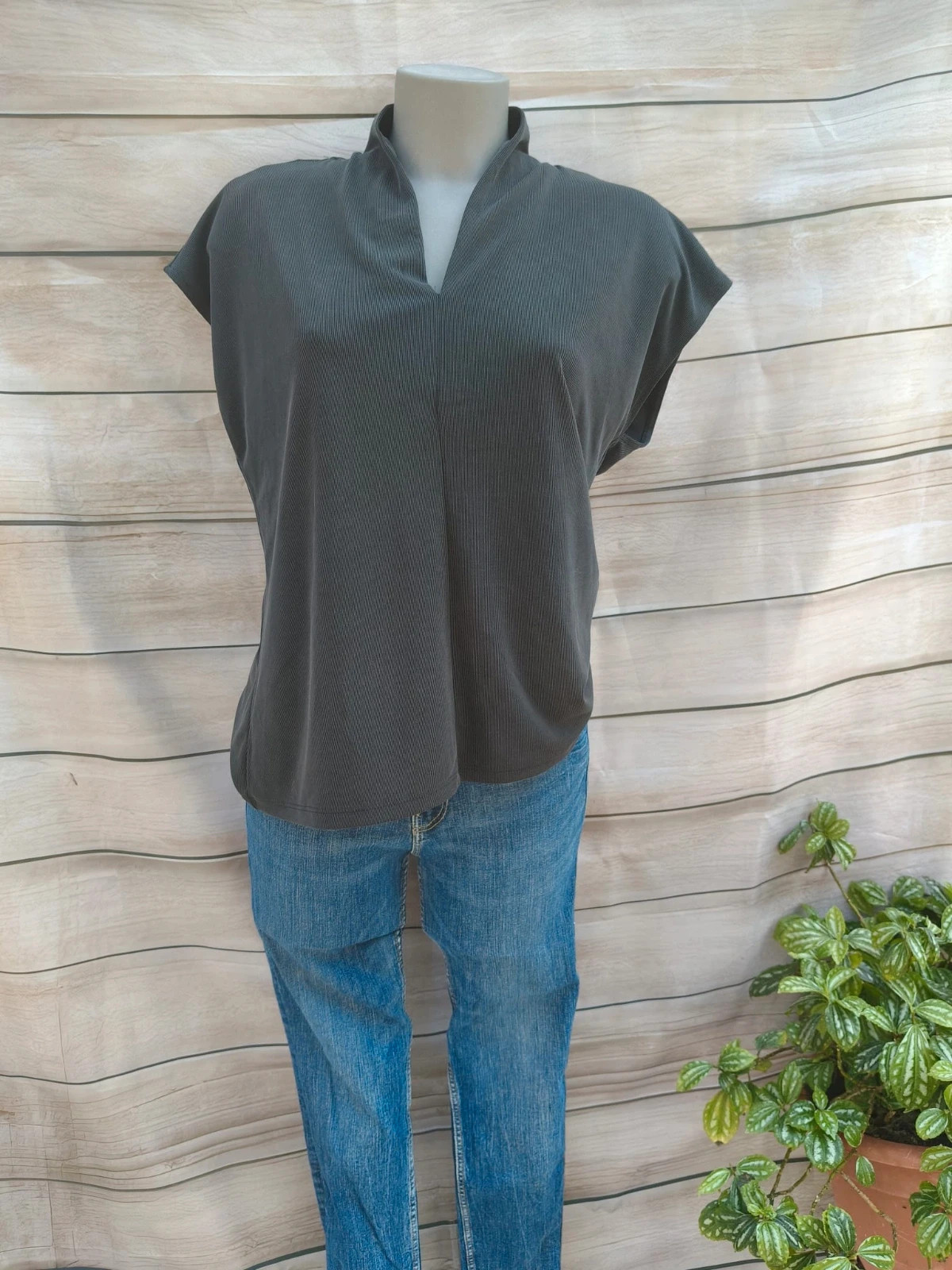 Blusa negra acanalada 💜