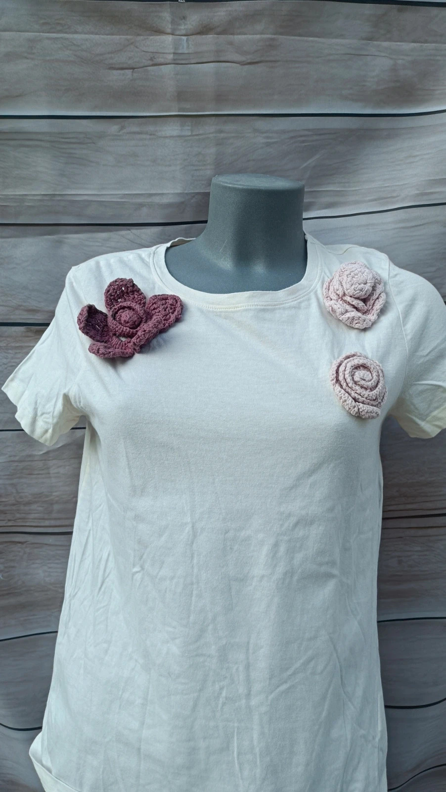 Camiseta blanca Sfera Basic con detalles florales de ganchillo 💜 – Sfera Basic – taille M / 38 / 10 3