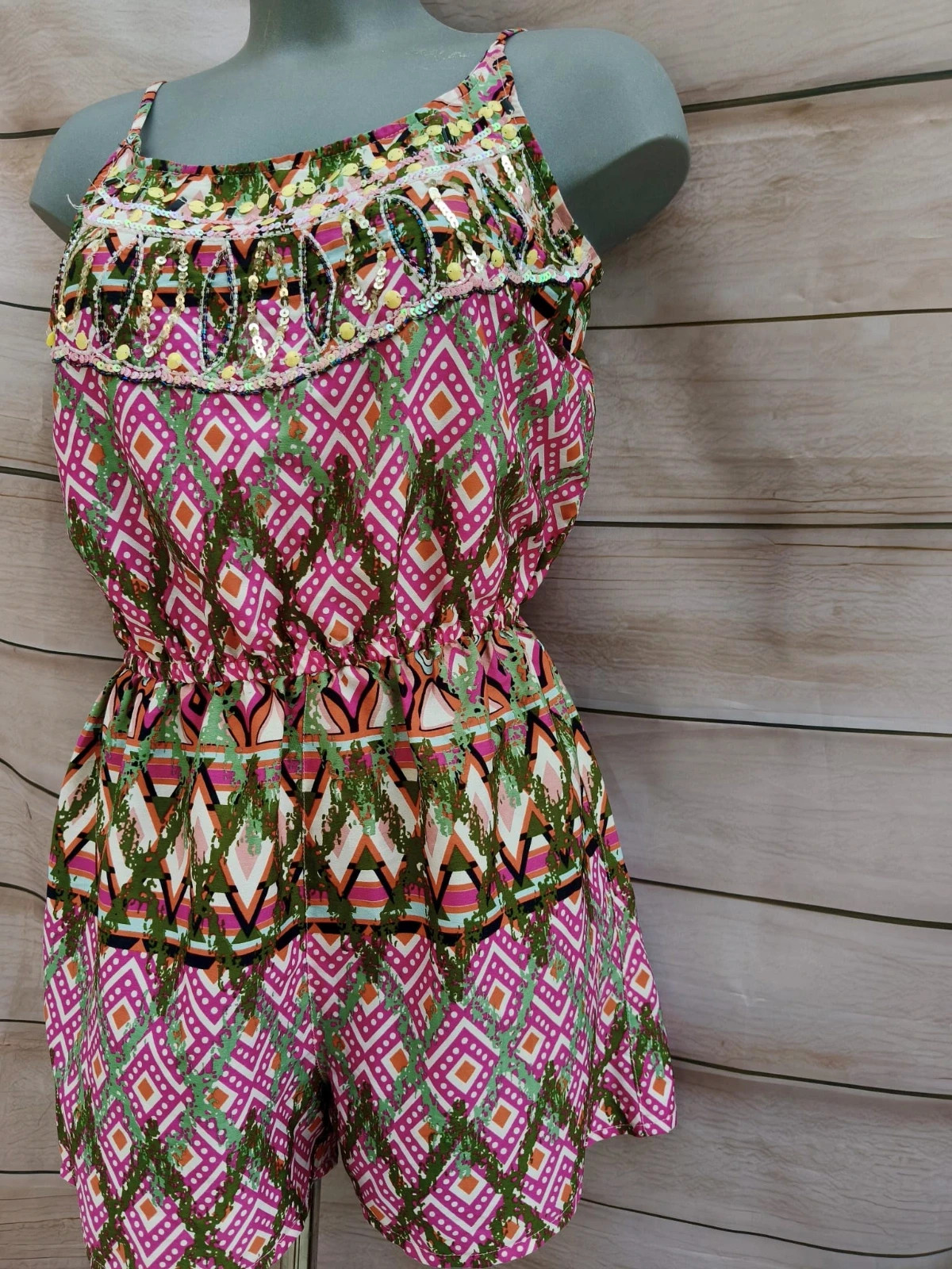 Mono corto estampado étnico con lentejuelas – Talla S (36/38) 💜 – Dunnes Stores – taille S / 36 / 8 4