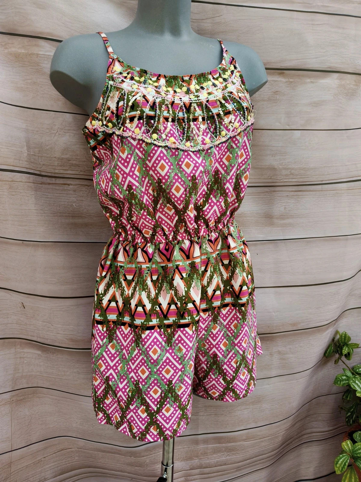 Mono corto estampado étnico con lentejuelas – Talla S (36/38) 💜 – Dunnes Stores – taille S / 36 / 8 2