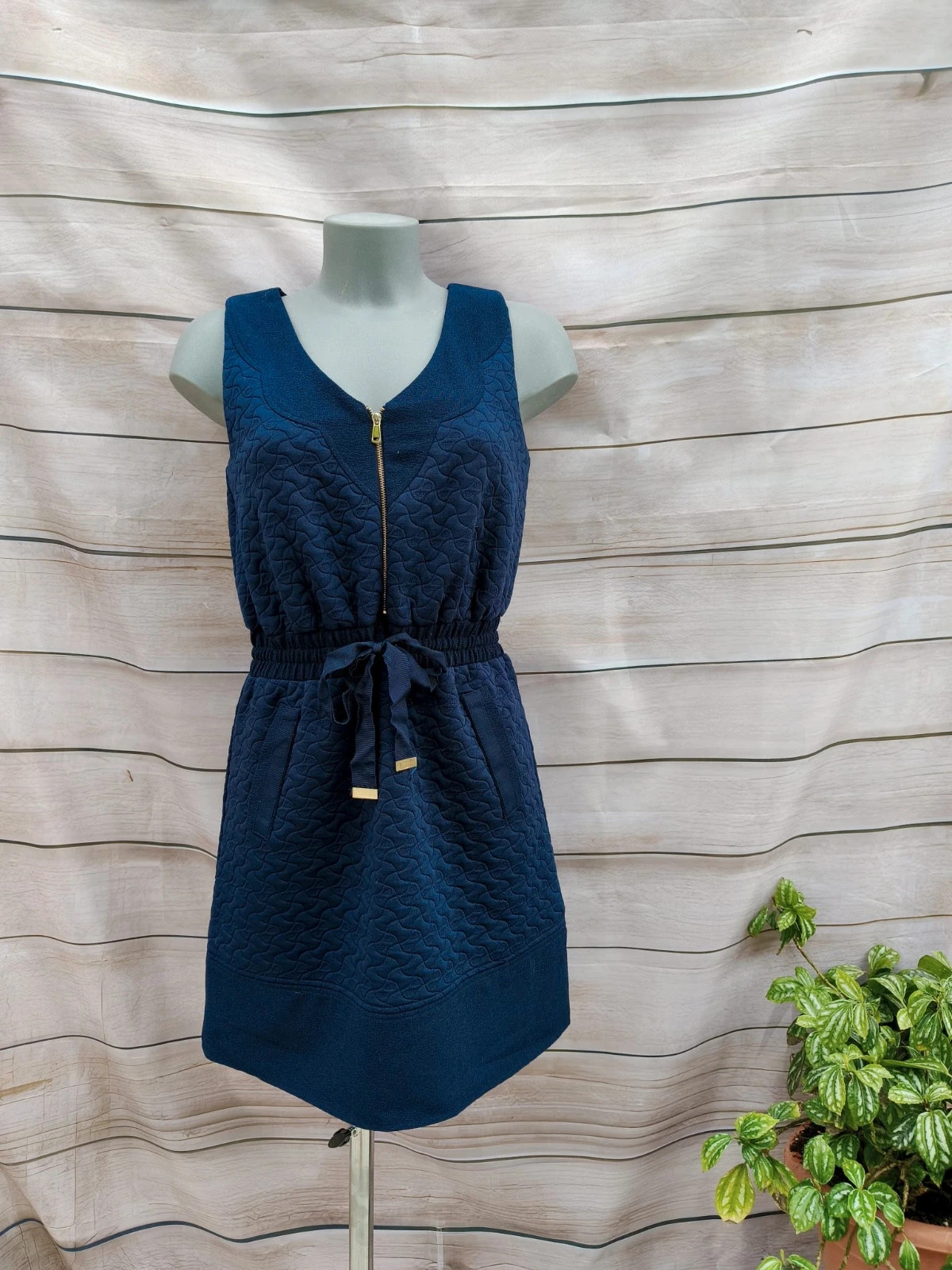 Vestido Sfera en color azul marino, talla S / EUR 36. 💜 – Sfera – taille S / 36 / 8
