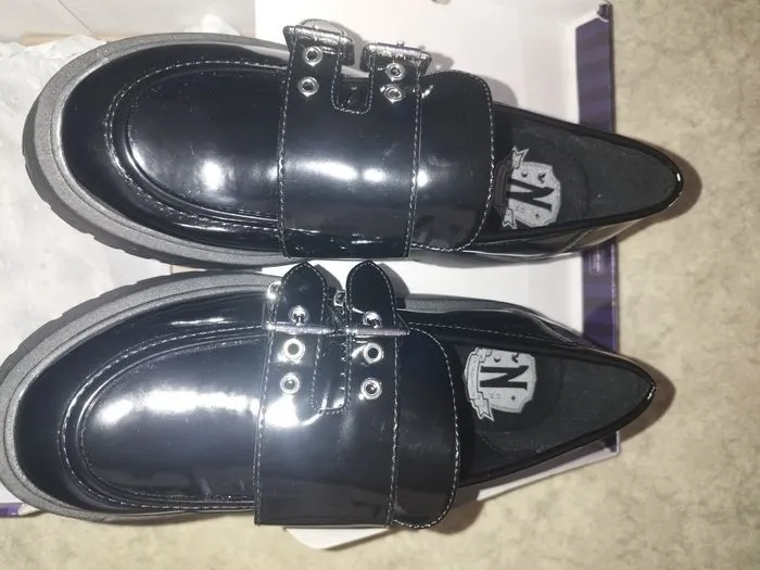 Wednesday Chaussures plateforme noires vernis 5