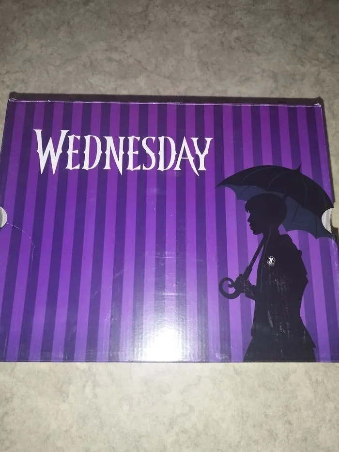 Wednesday Chaussures plateforme noires vernis 7