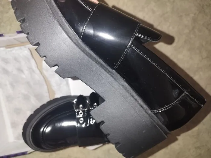 Wednesday Chaussures plateforme noires vernis 4