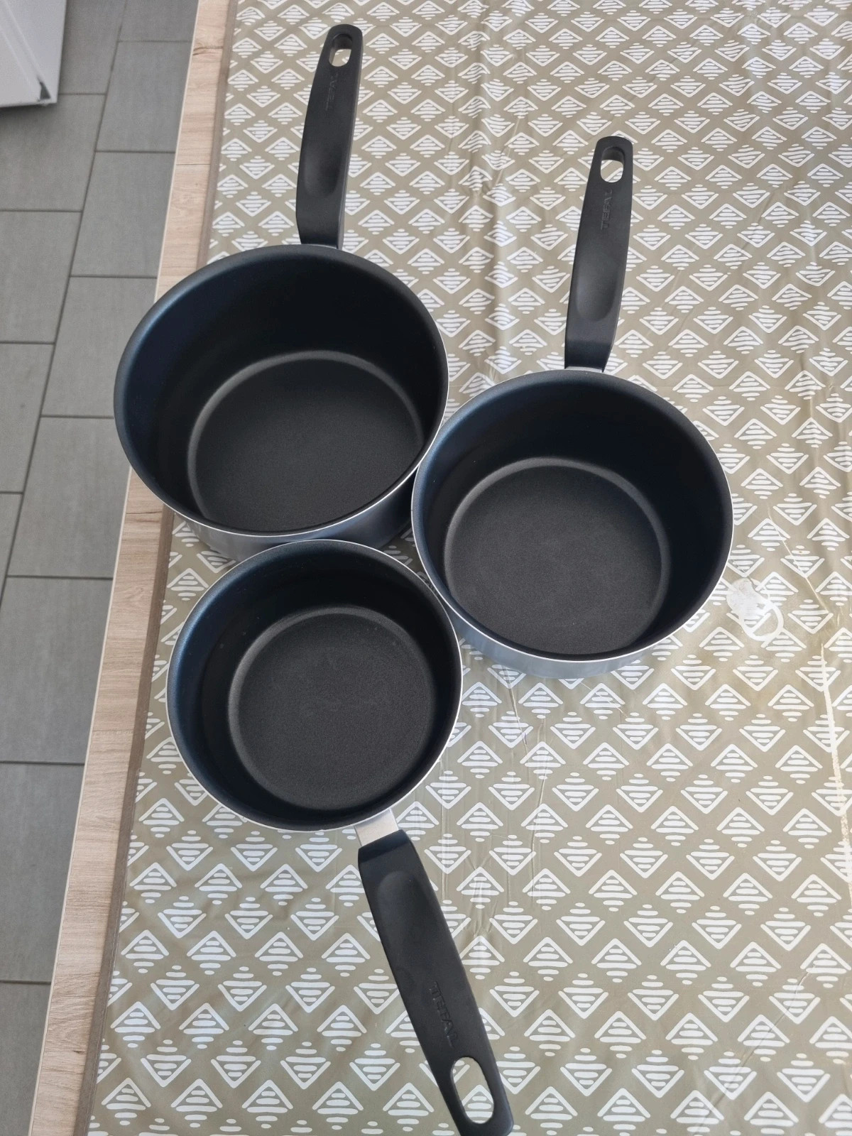 Lot de 3 casseroles tefal