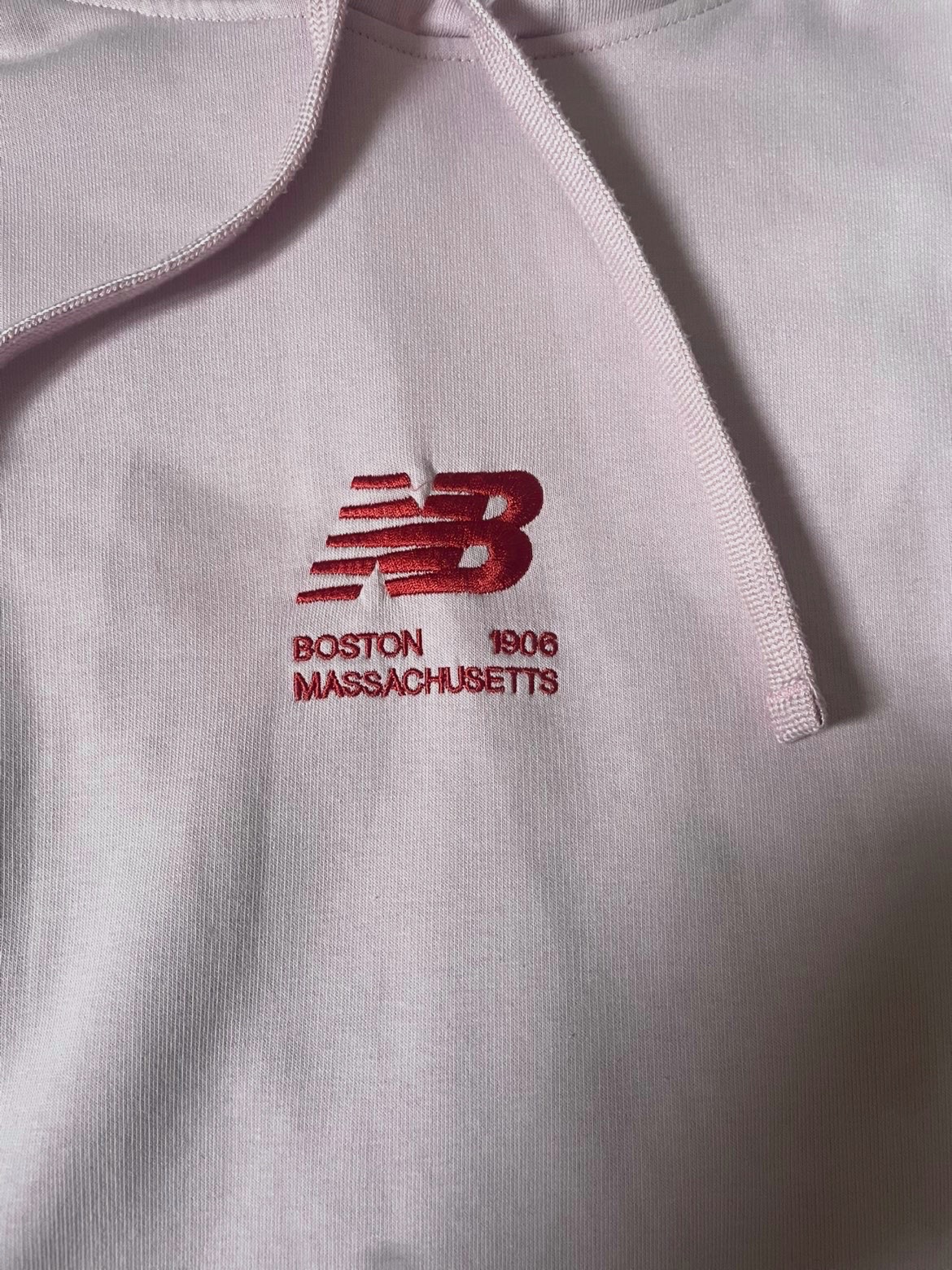 pull à capuche new balance rose taille M – New Balance 3