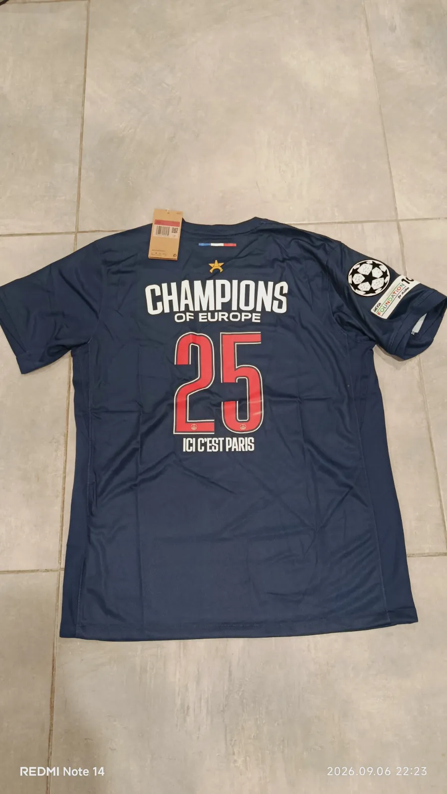 Maillot PSG  – Nike – taille L 3