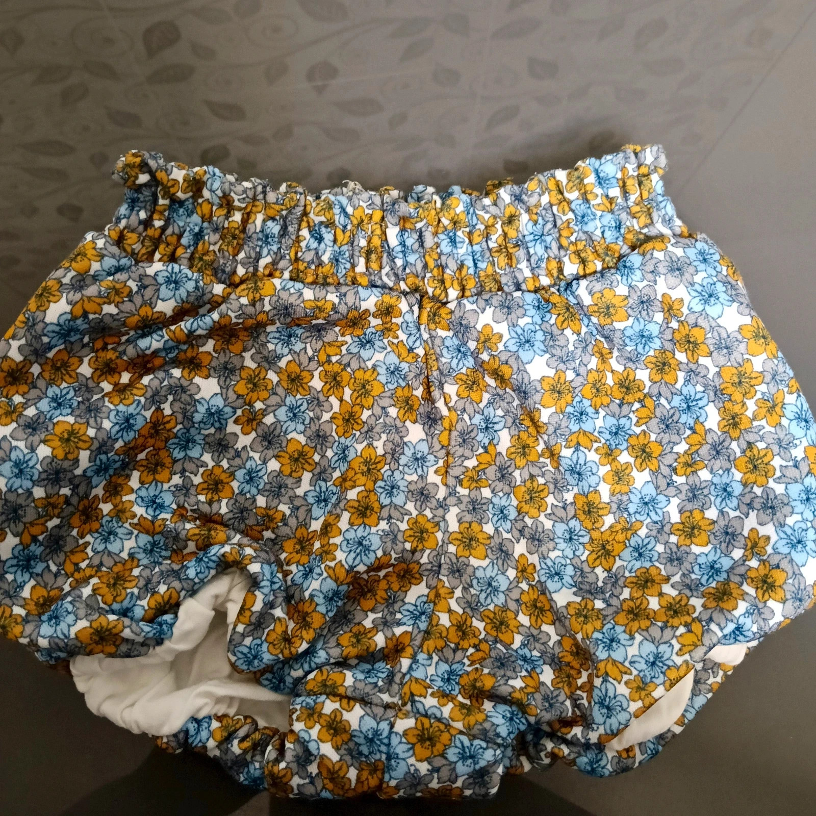 Cubre pañal bebe con estampado floral 48 meses – taille 24-36 mois / 92 cm 2