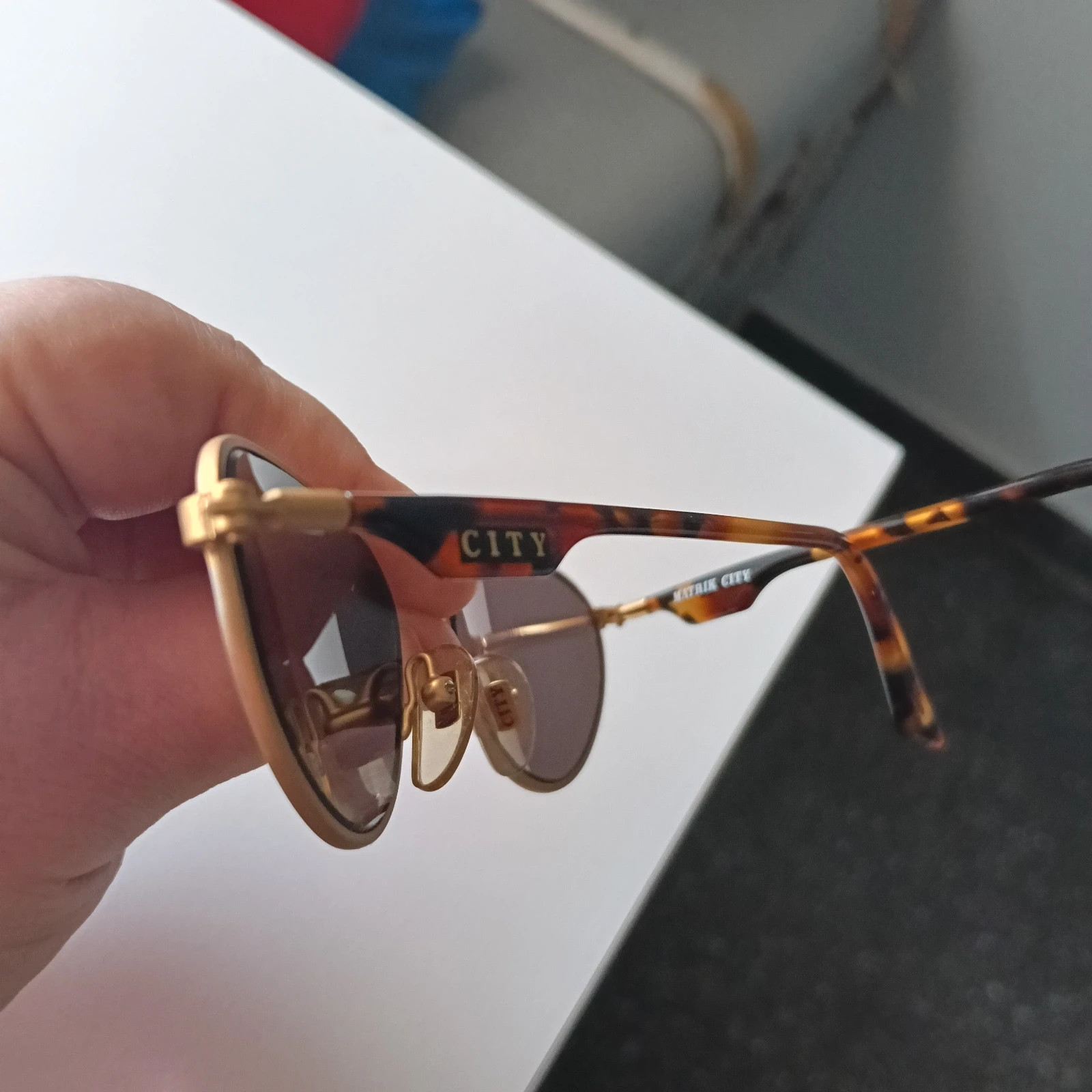 Gafas de sol vintage Matrik City ovaladas doradas Y2K steampunk – Vintage 3