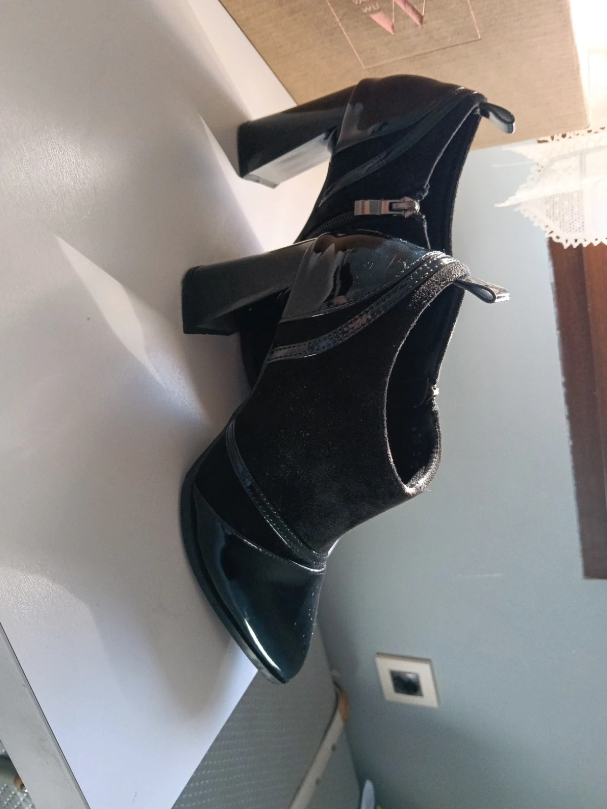 Zapatos abotinados de tacon – Shein – taille EU 36 4