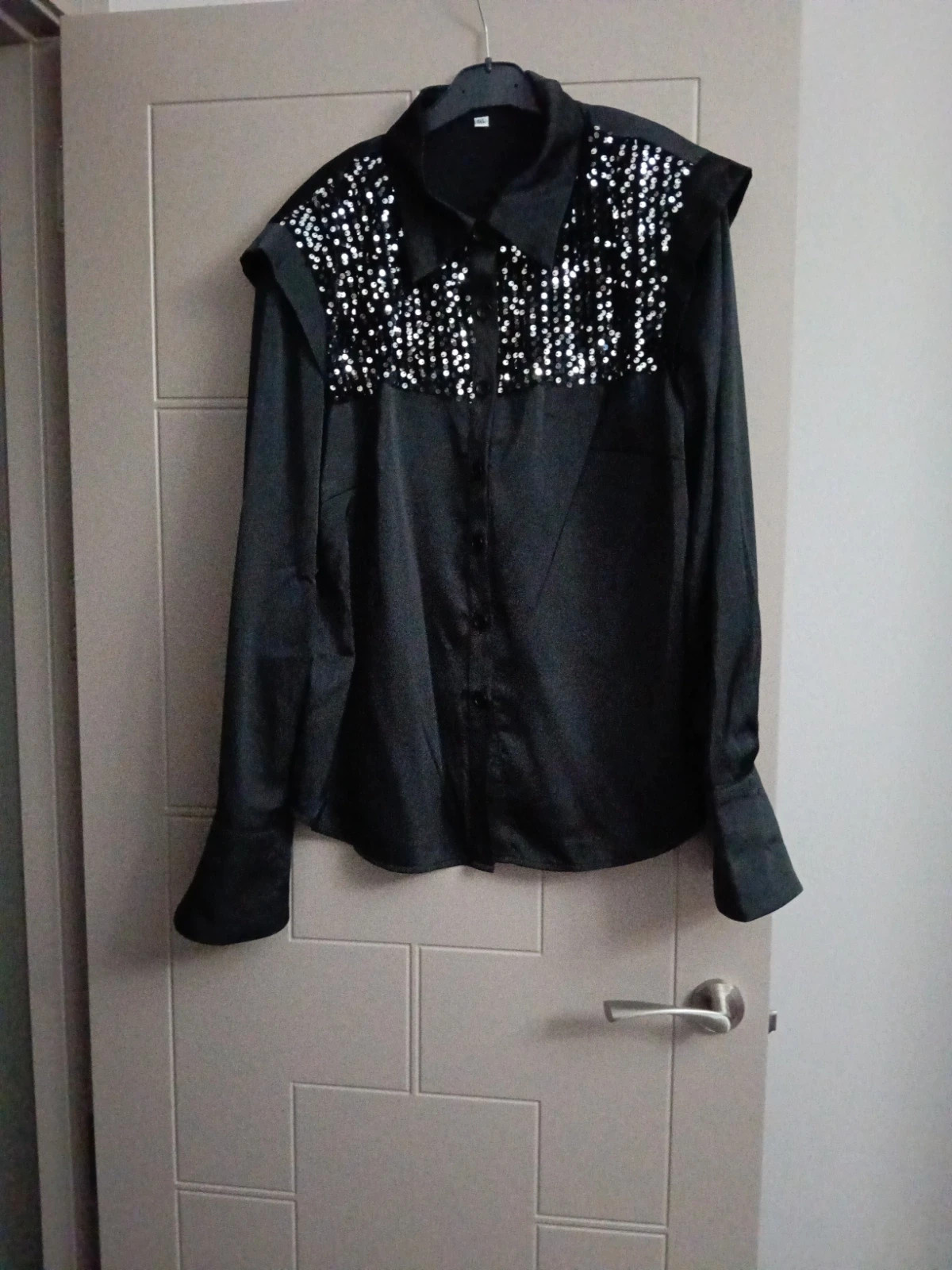 Camisa raso negra con lentejuelas – taille XL / 42 / 14 2