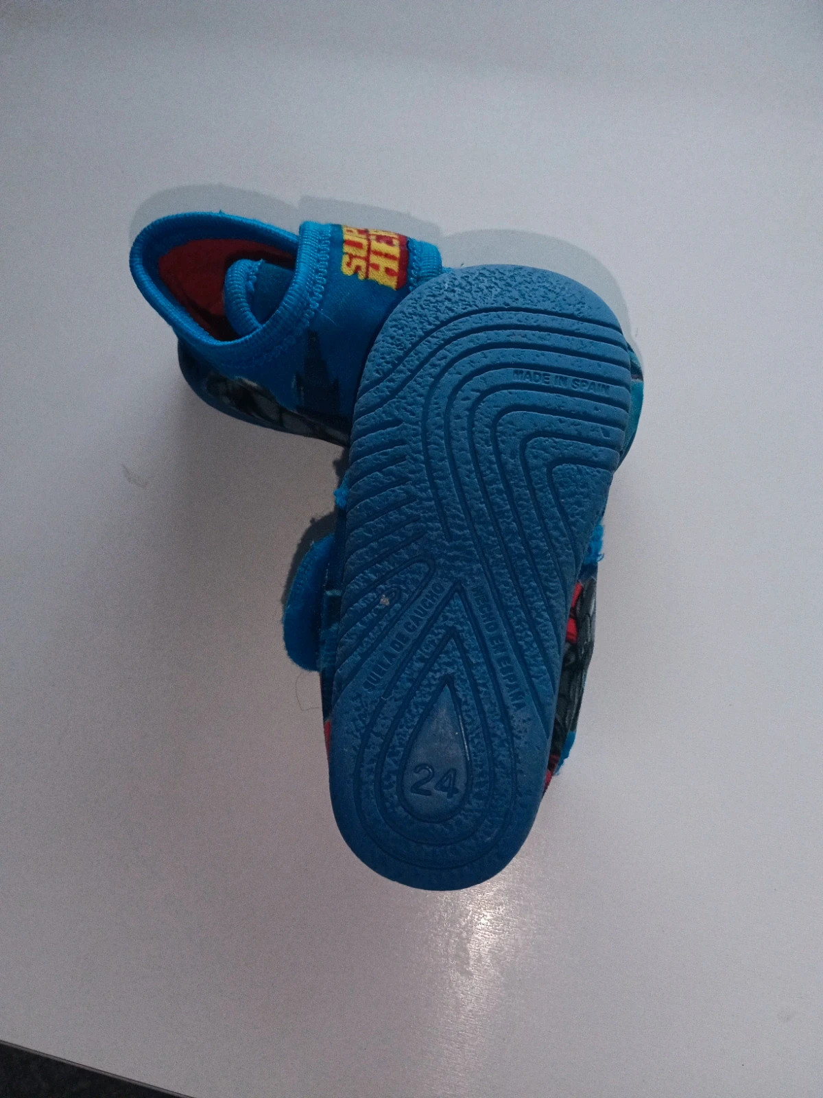Pantuflas super héroes de estar por casa – taille 24 3