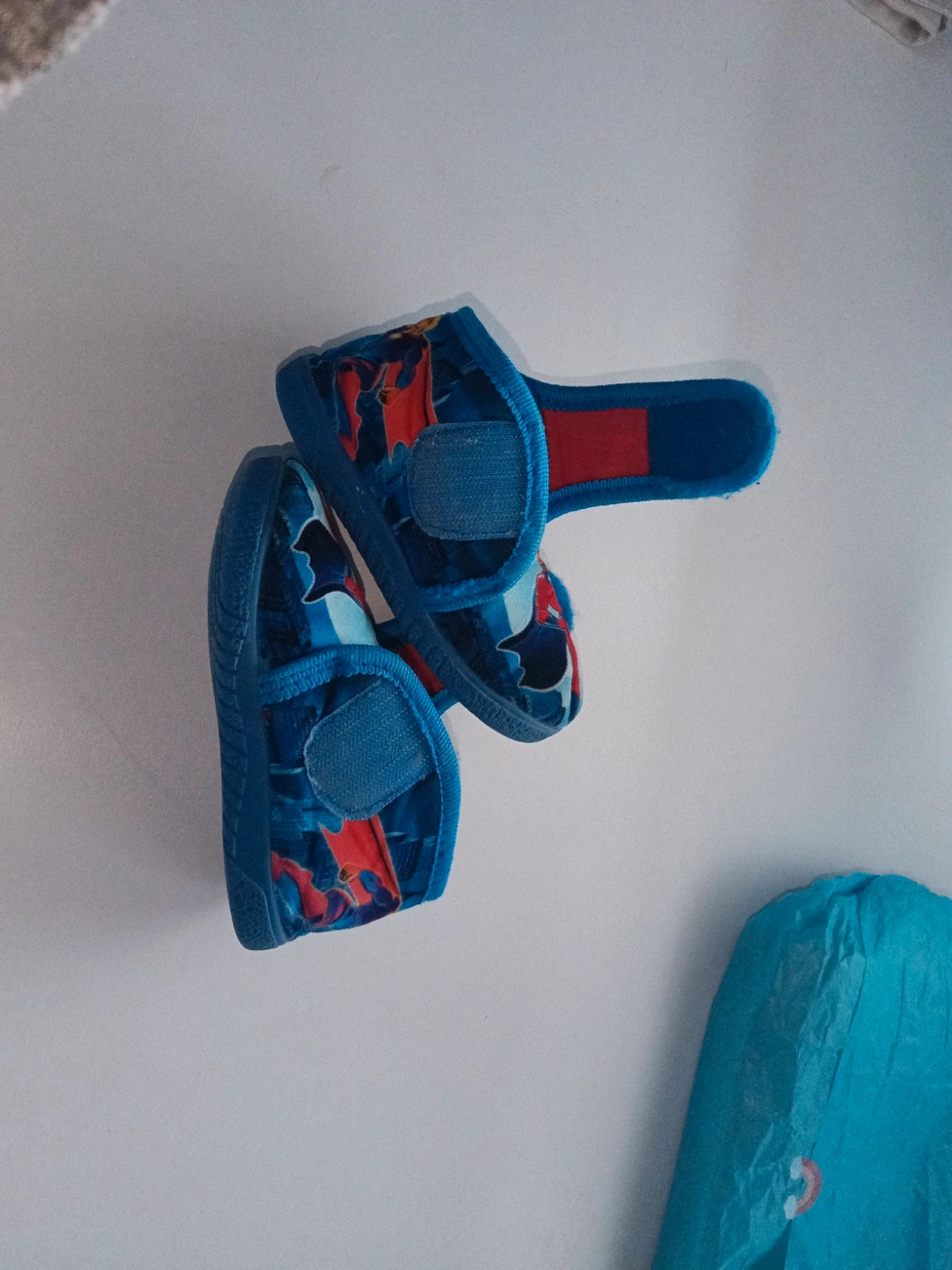 Pantuflas super héroes de estar por casa – taille 24 4