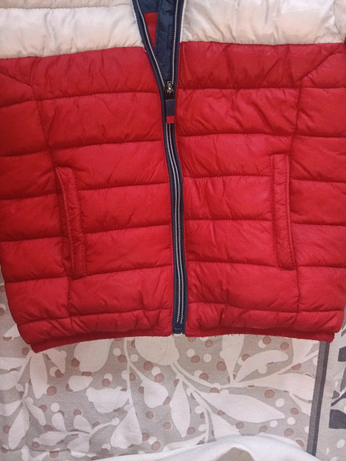 Abrigo acolchado niño con capucha – NY – taille 4 ans / 104 cm 4