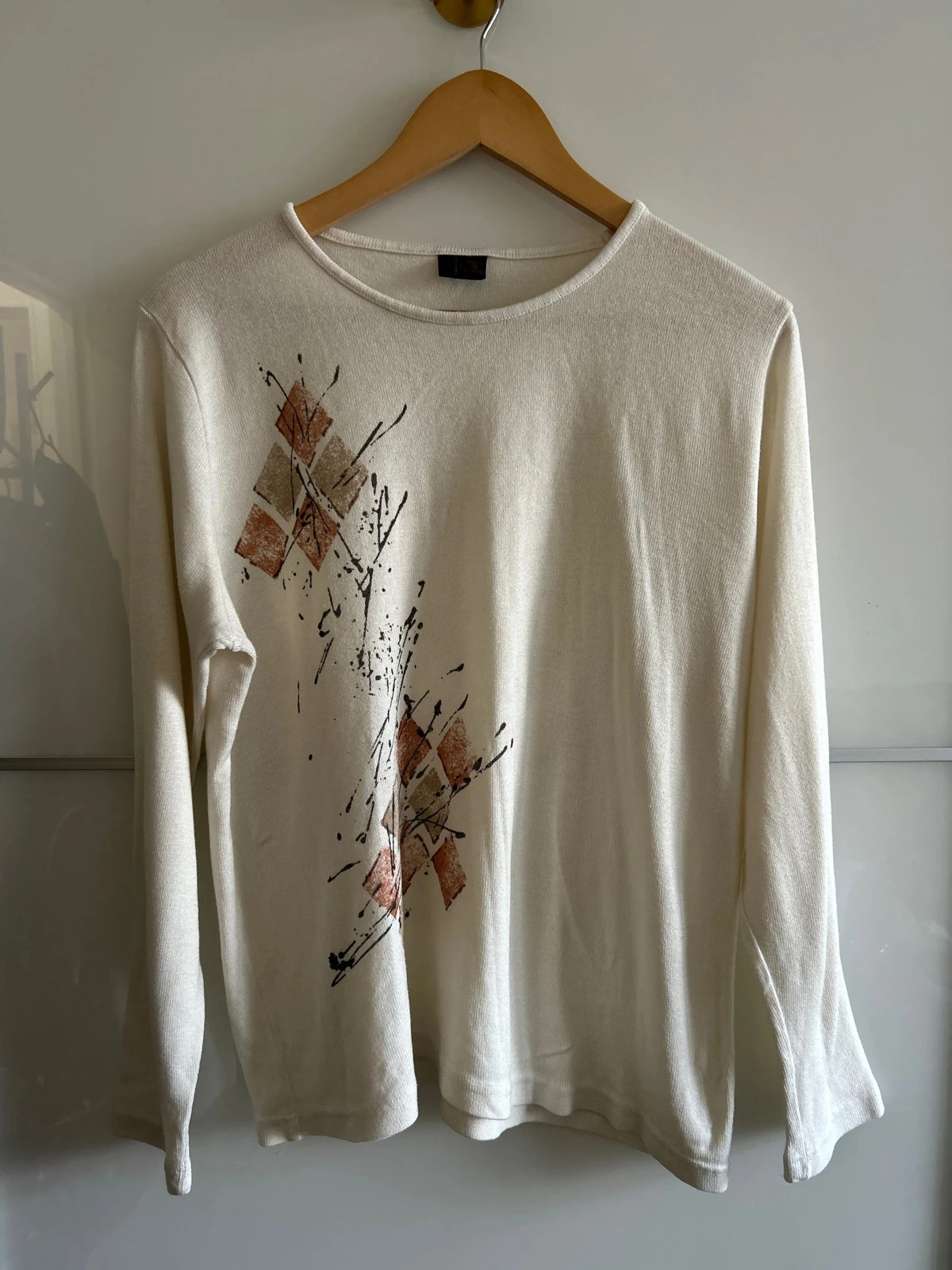 Pull fin écru Taille 42 ample motif abstrait – Bleu de Chine – taille XL / 42 / 14 3