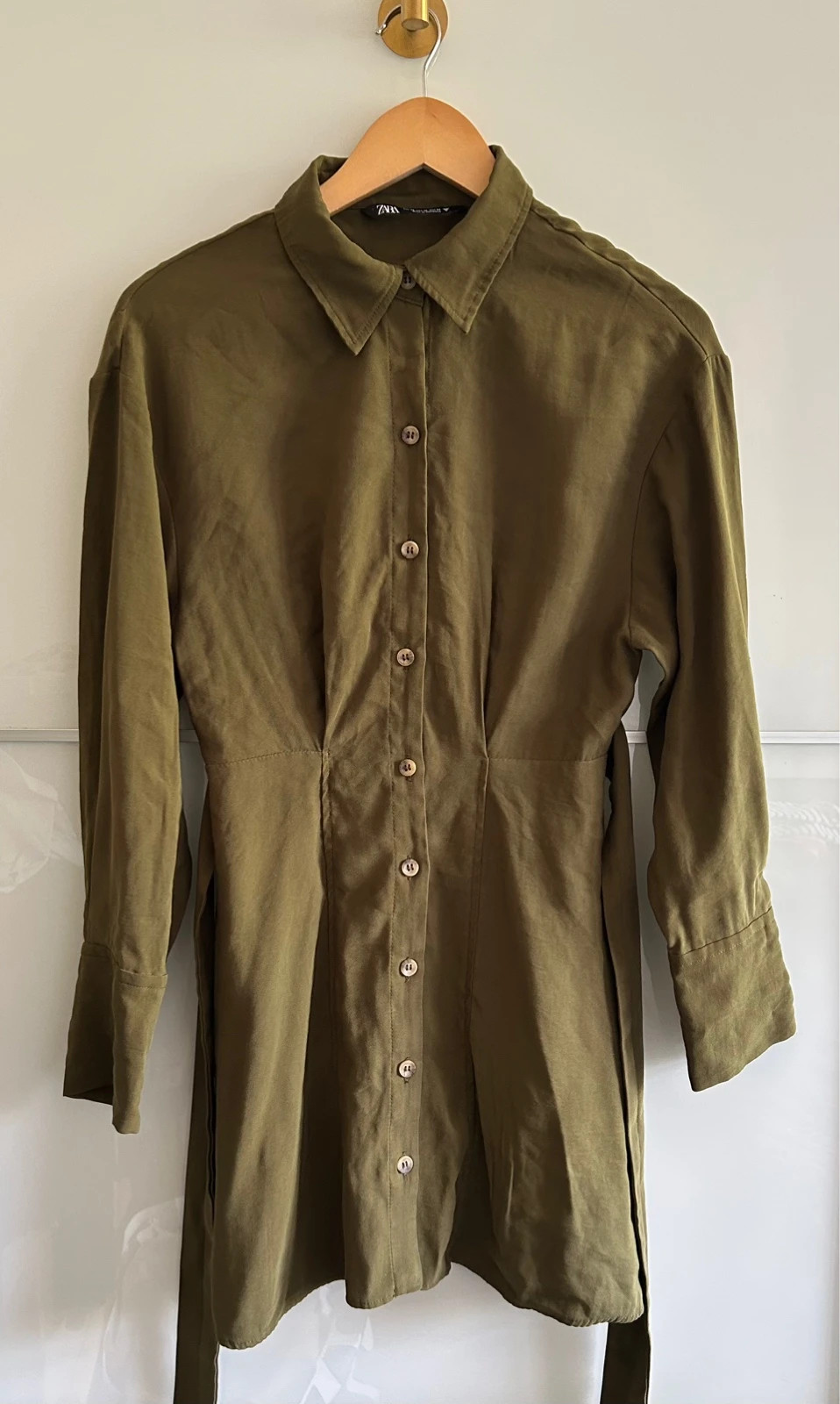Robe chemise Zara kaki Taille XS/S ceinturée fluide – Zara – taille XS / 34 / 6 4
