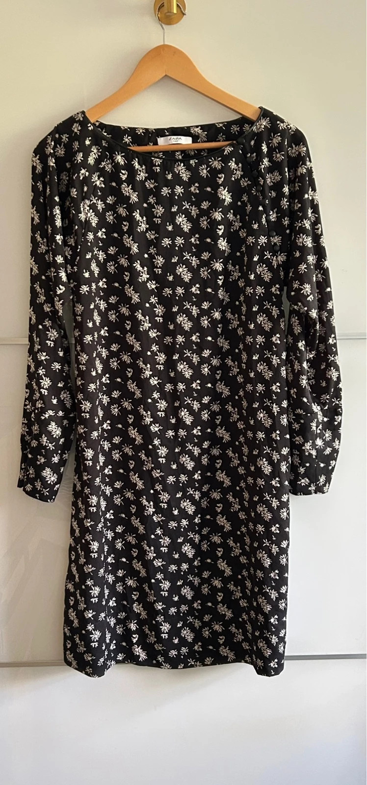 Robe Zapa Paris taille 38 noire fluide col façon cuir chic