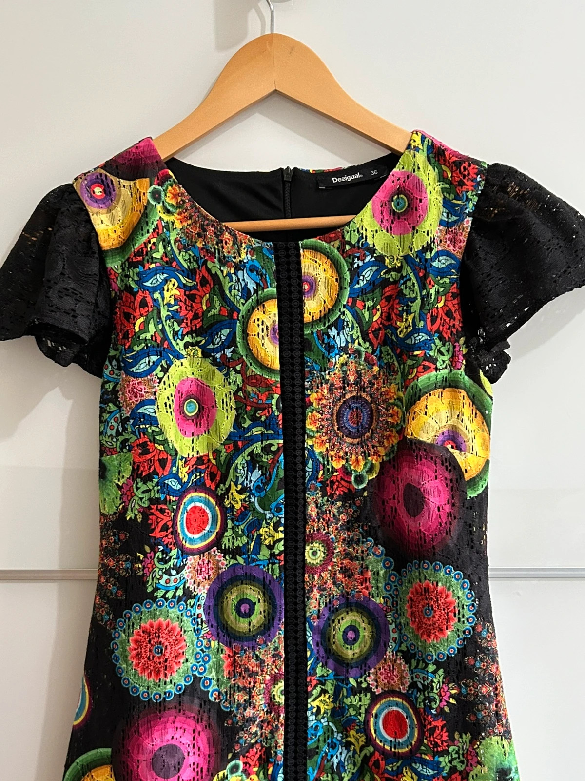Robe Desigual T36 cintrée multicolore dentelle bohème chic – Desigual – taille S / 36 / 8 5