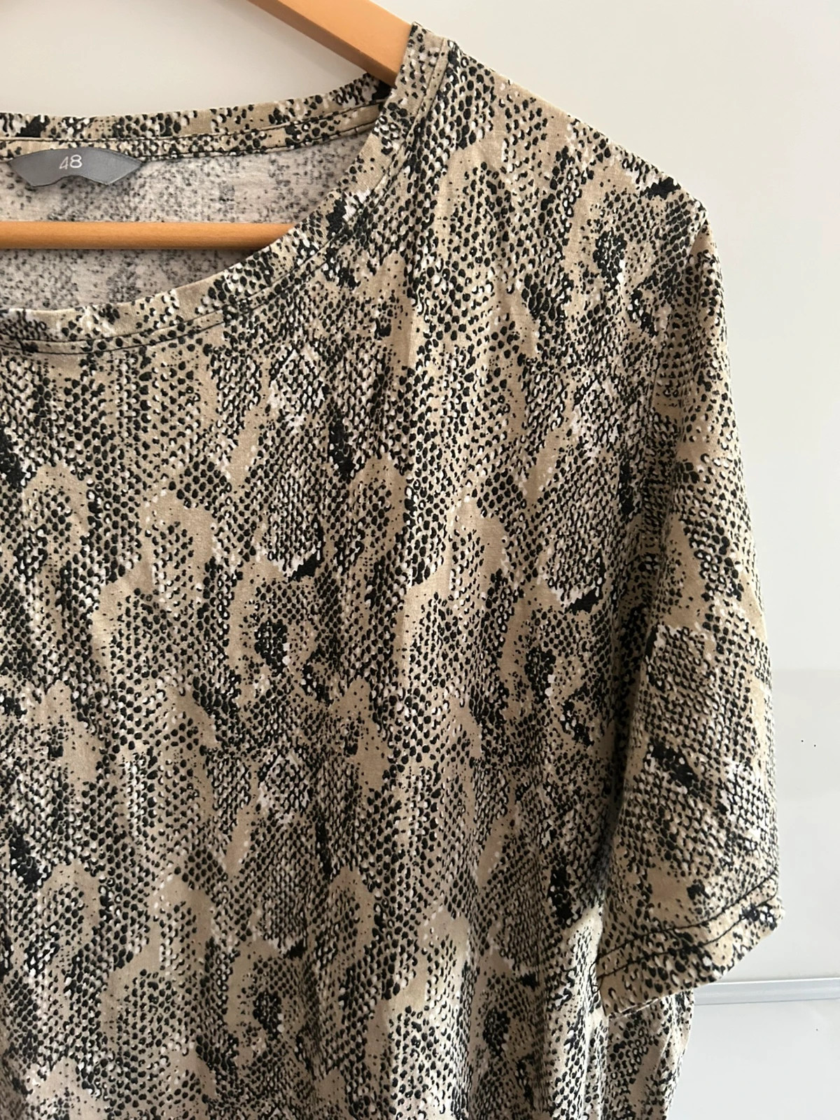 t-shirt 100% coton grande taille 48 imprimé python beige noir – Zeeman – taille 4XL / 48 / 20 2
