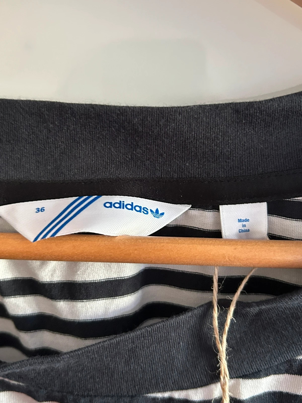 T-shirt Adidas Originals 36 neuf étiquette marinière rayé nœud rétro – adidas – taille S / 36 / 8 5