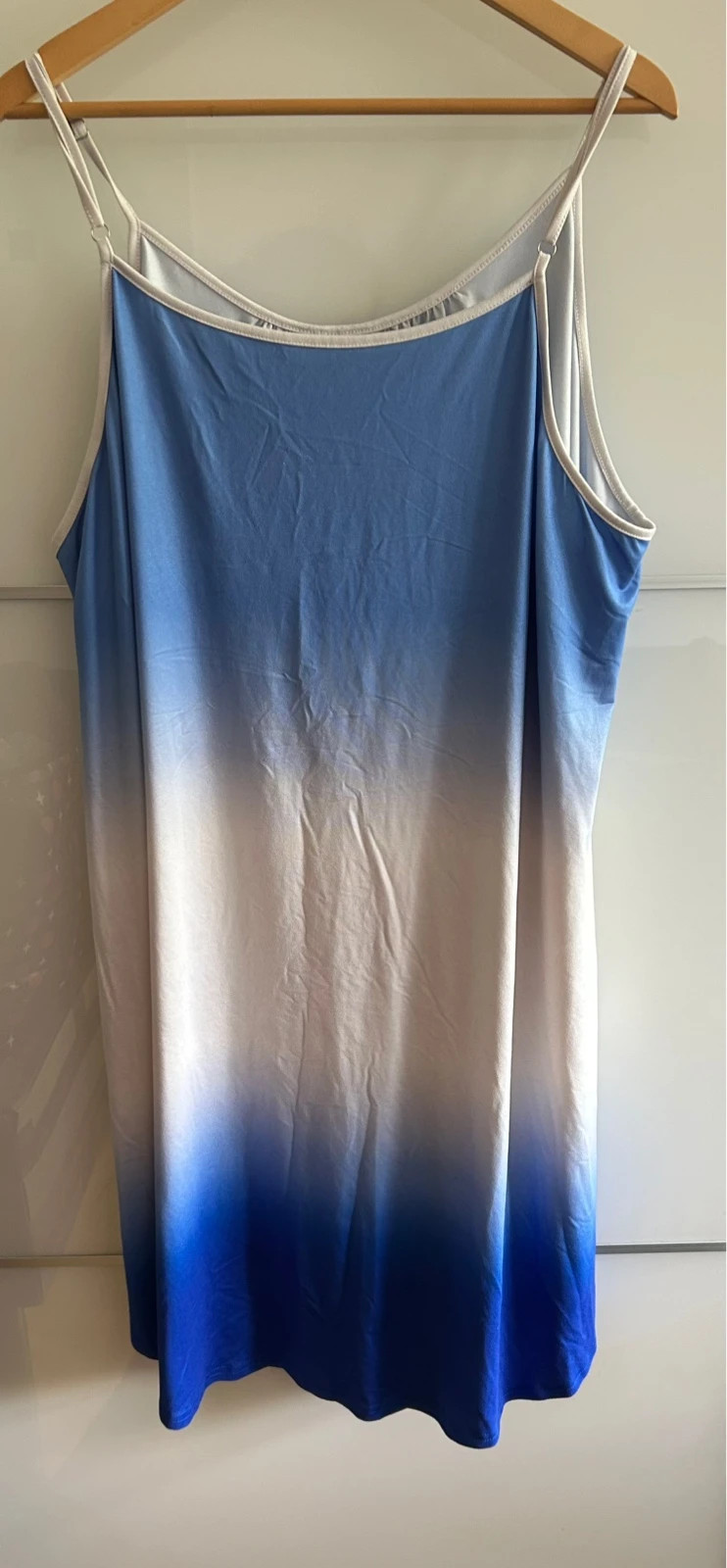 Robe grande taille 4XL 50 52 fluide extensible dégradé bleu bretelles – Shein – taille 5XL / 50 / 22 3