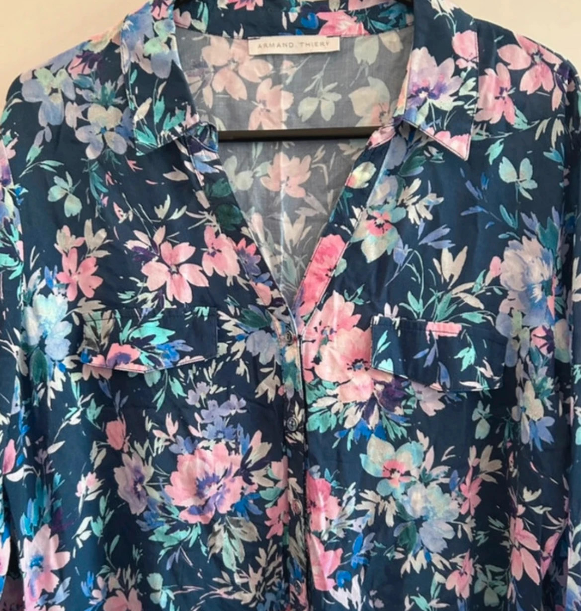 Chemise Armand Thiery 100% viscose fleurie fluide T40 – Armand Thiery – taille L / 40 / 12 4