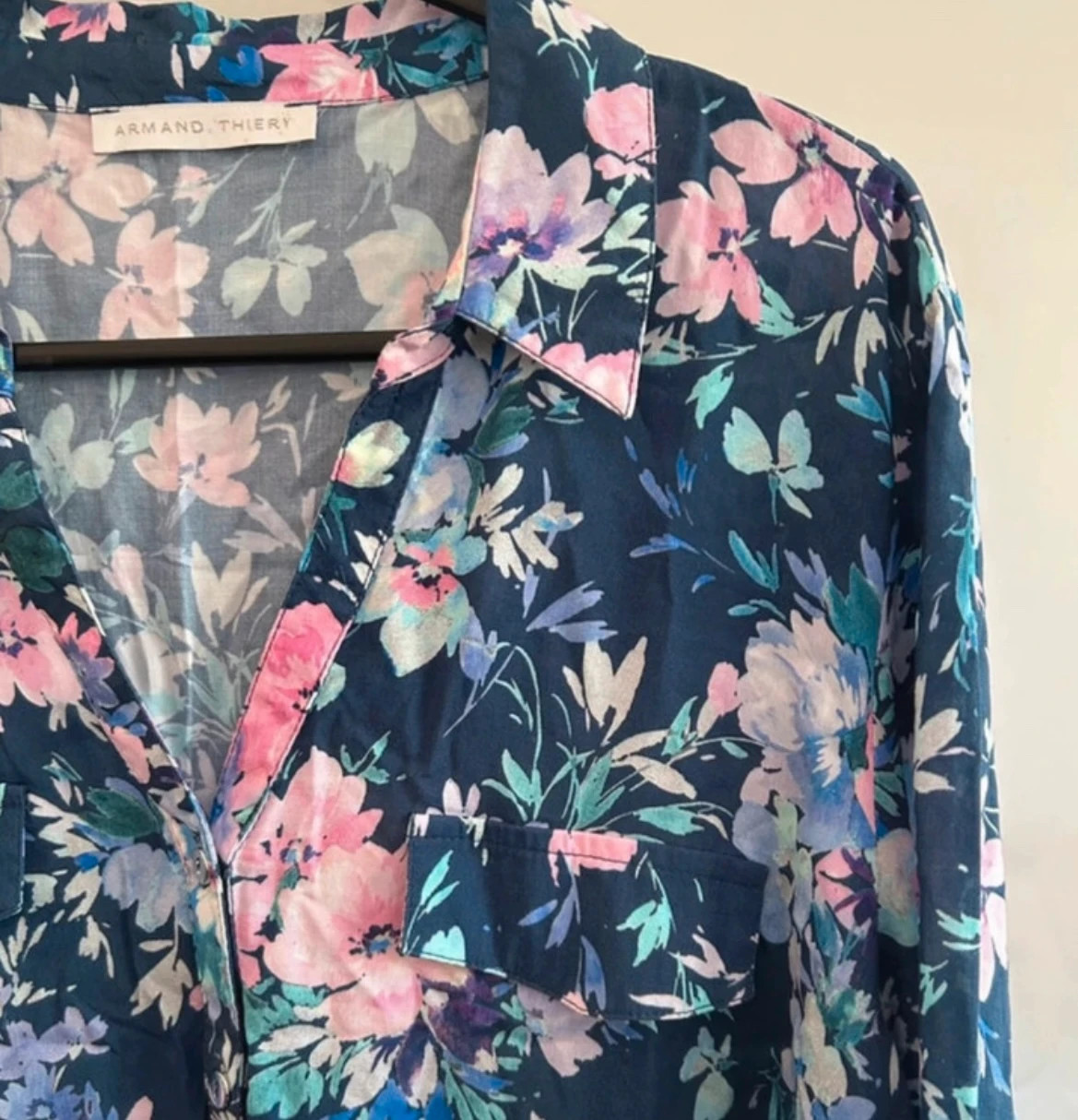 Chemise Armand Thiery 100% viscose fleurie fluide T40 – Armand Thiery – taille L / 40 / 12 2