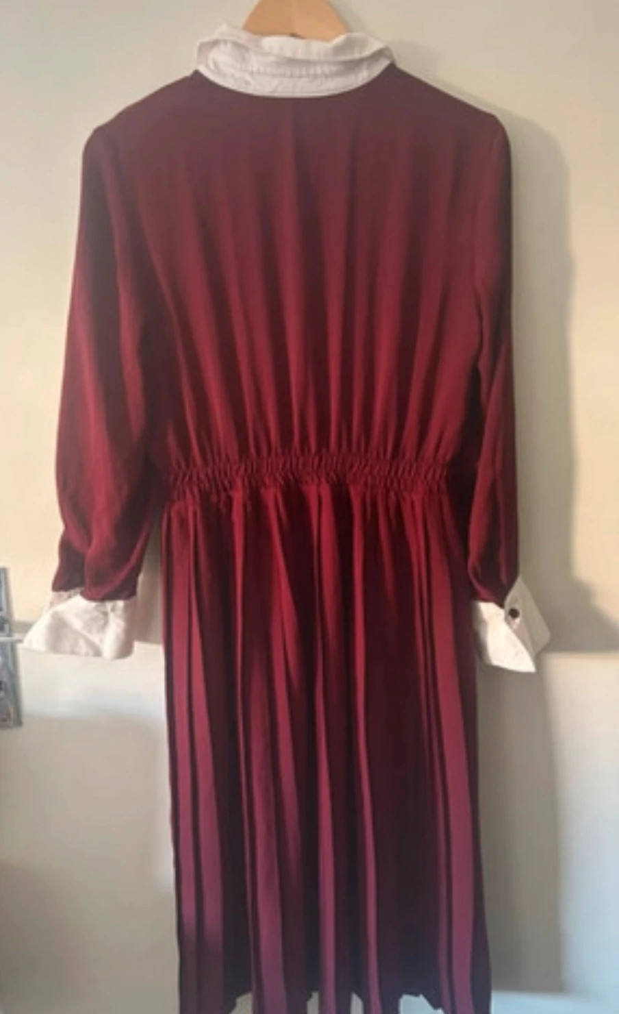 Jolie robe Zara bordeaux Taille M évasée col blanc – Zara – taille M / 38 / 10 3