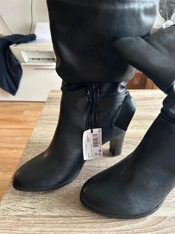 Bottines noires à talons Breal neuves avec étiquette – 59€ – taille 37 – Bréal – taille 37 5