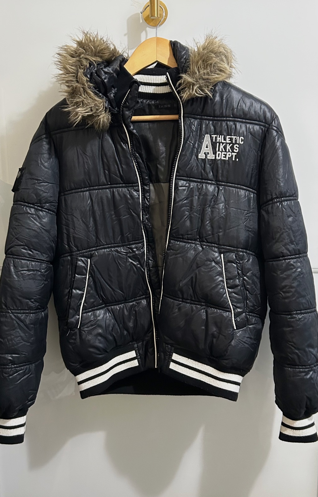 Doudoune IKKS noire capuche fausse fourrure Brooklyn college varsity Taille S – IKKS – taille S 2