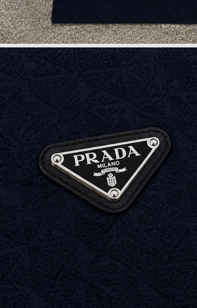 Prada Milano Navy Blue Half-Zip Polo Shirt – Size M – Prada – taille Taille unique 4