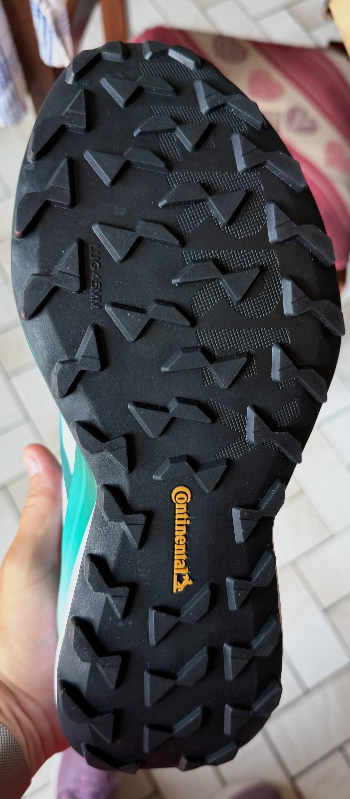 Baskets trail Adidas terrex neuves  – Adidas – taille EU 42 3