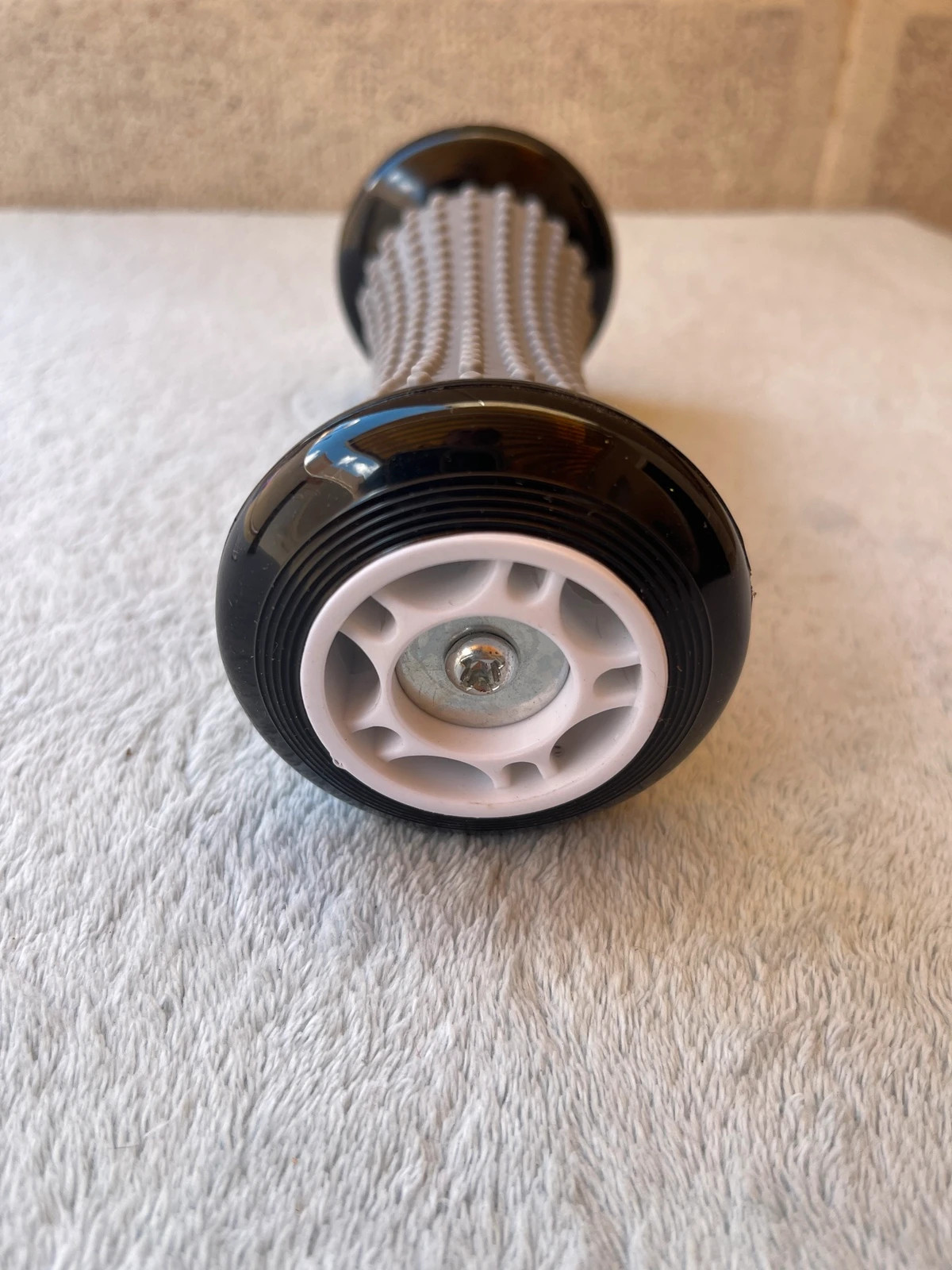 Ergonomic Muscle Massage Roller Feet and Back – Generic 3