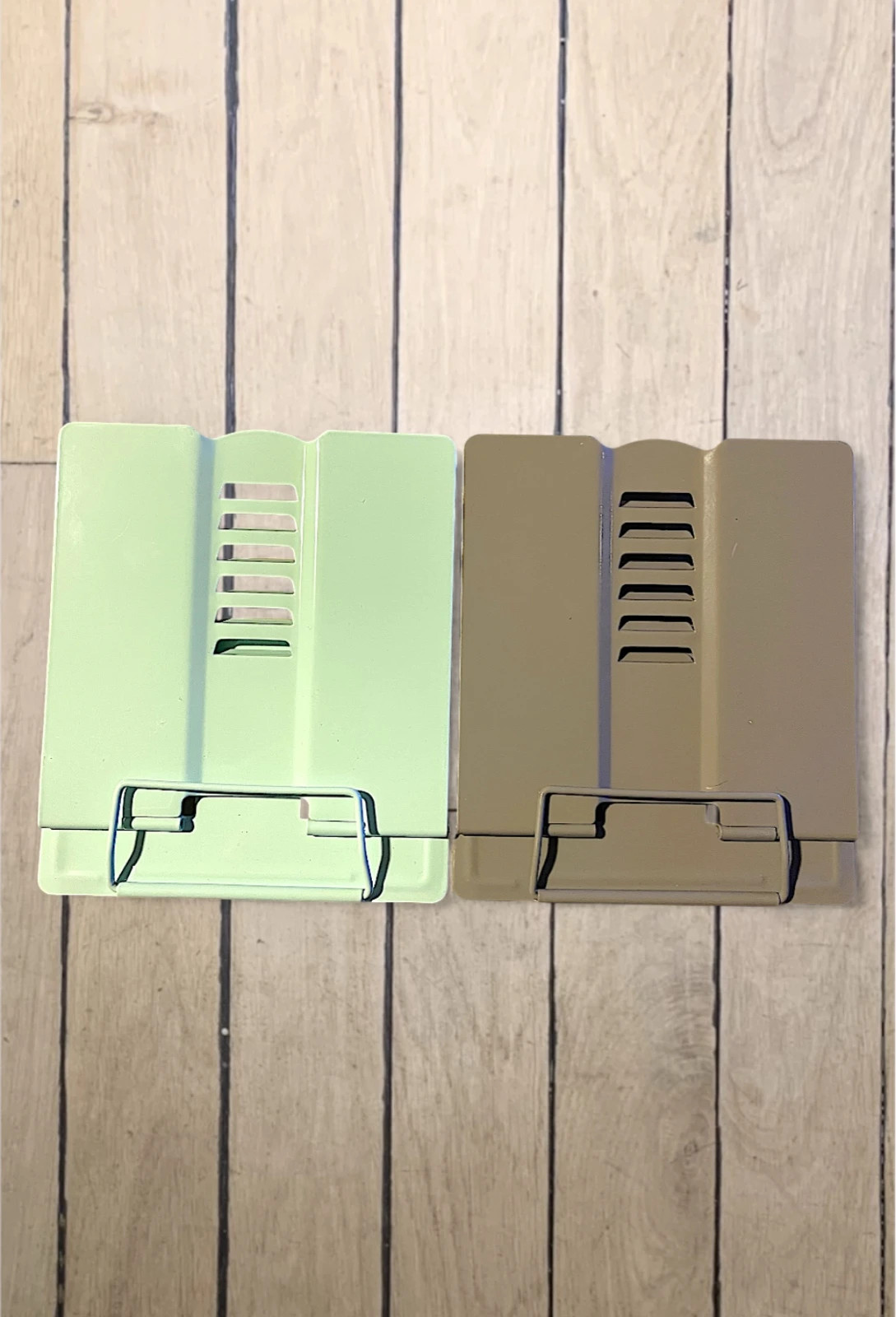 Soporte Metálico Ajustable para Lectura y Recetas (Pack de 2) 3