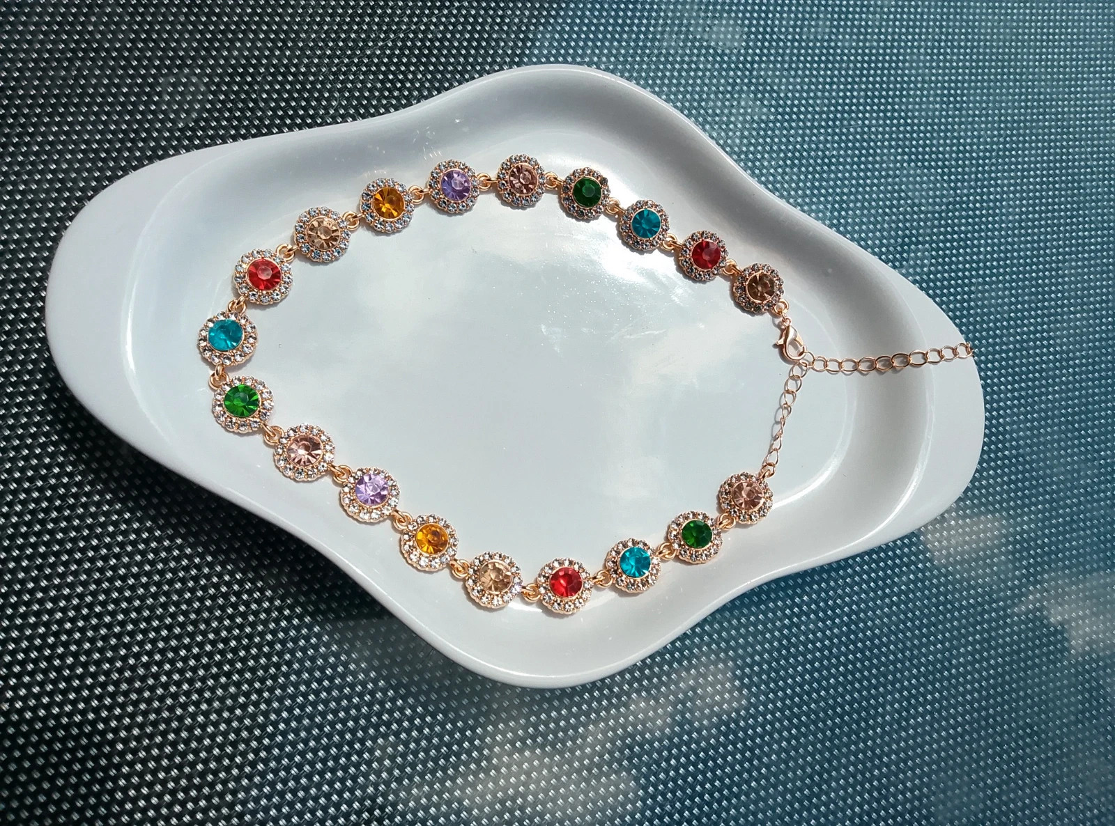 Collier doré élégant avec Pierre multicolore – Multicolore 3