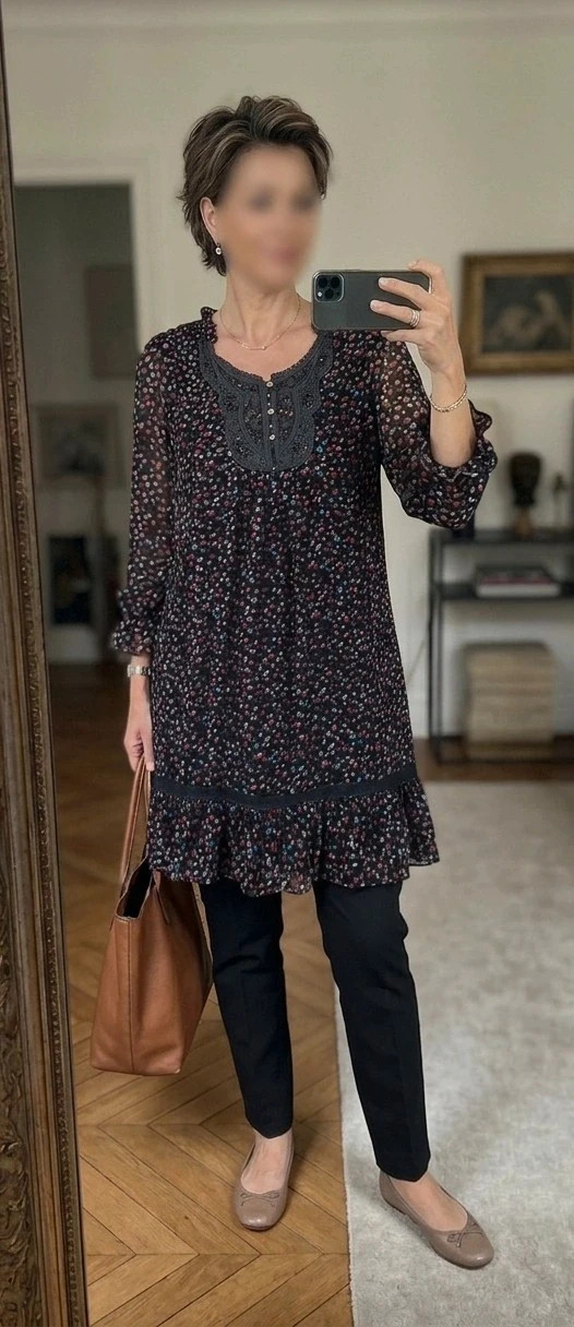Belle tunique avec motif fleur de toutes les couleurs – taille L / 40 / 12