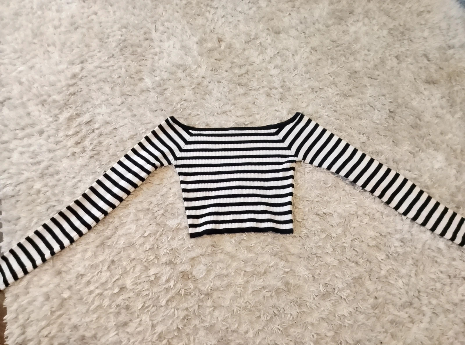 Crop top taille S de chez Jennyfer – Don't Call Me Jennyfer – taille S / 36 / 8 4