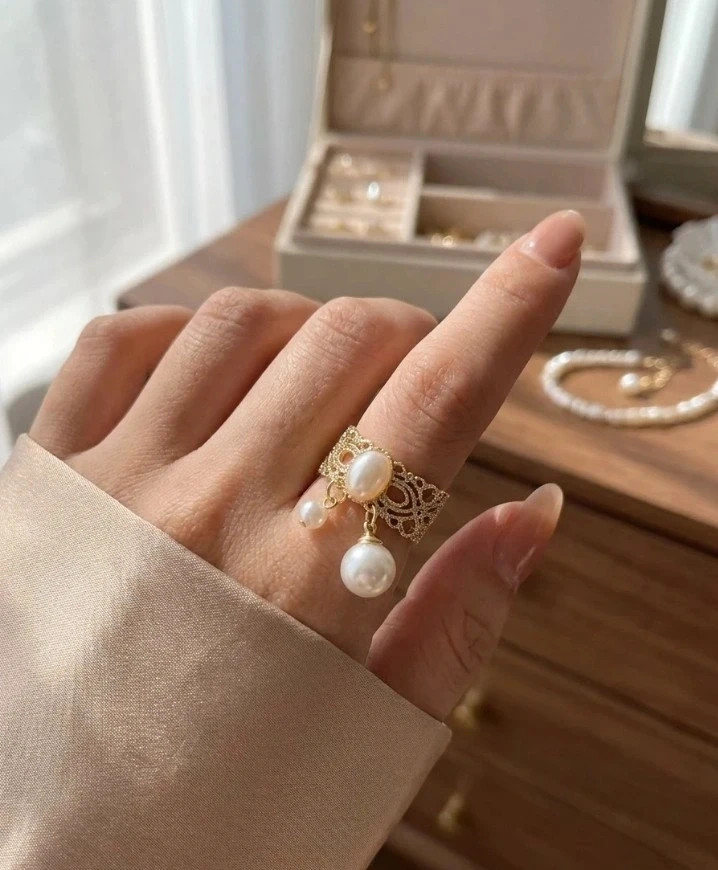 Bague royal dorée perlé- bague breloque
