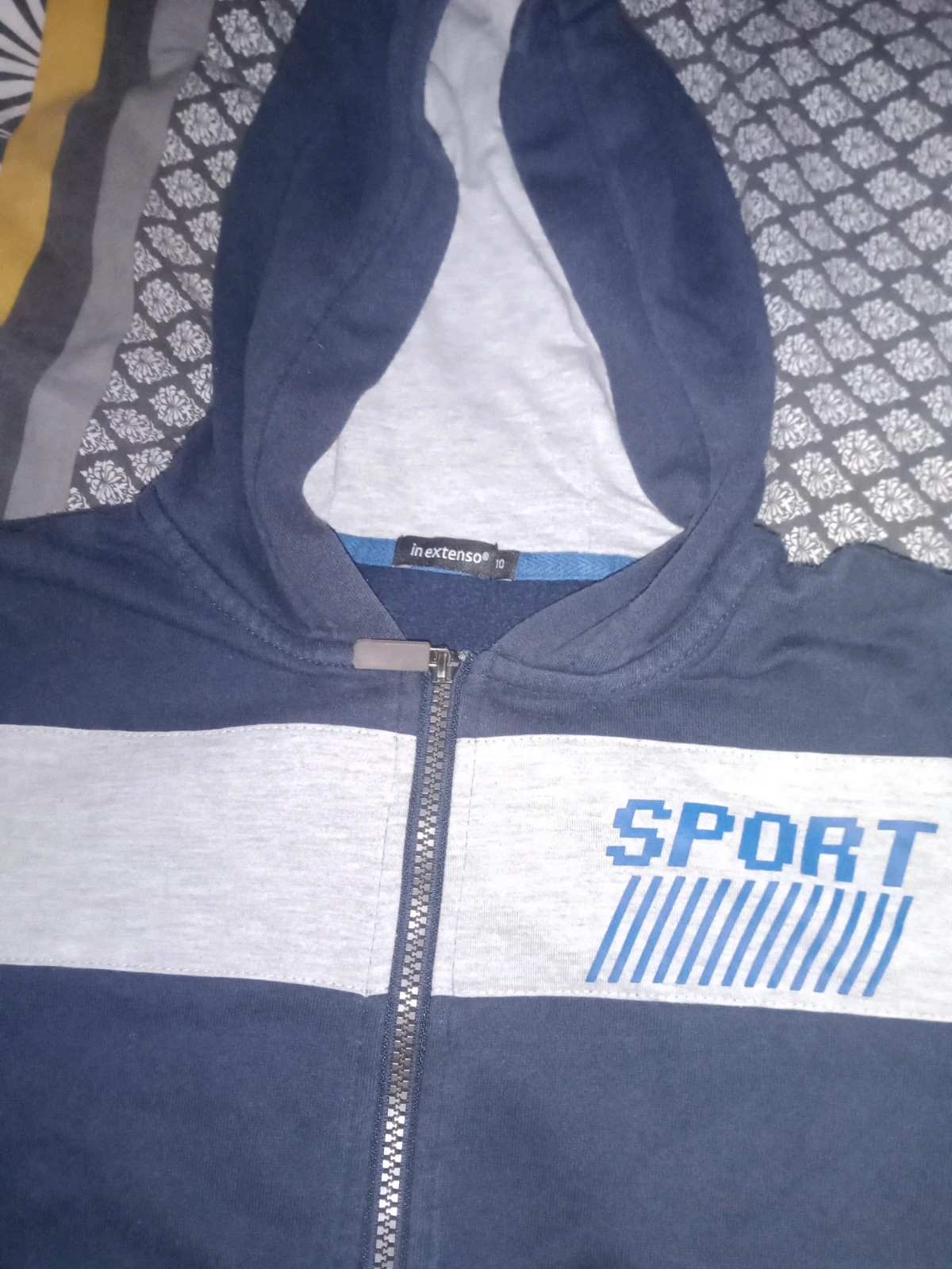 Gilet de sport – In Extenso – taille 10 ans / 140 cm 2