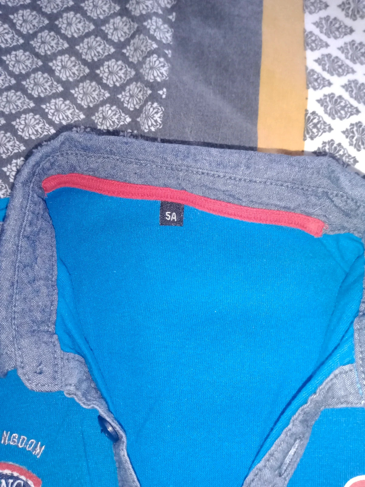 Polo manches longues – Inconnu – taille 5 ans / 110 cm 4