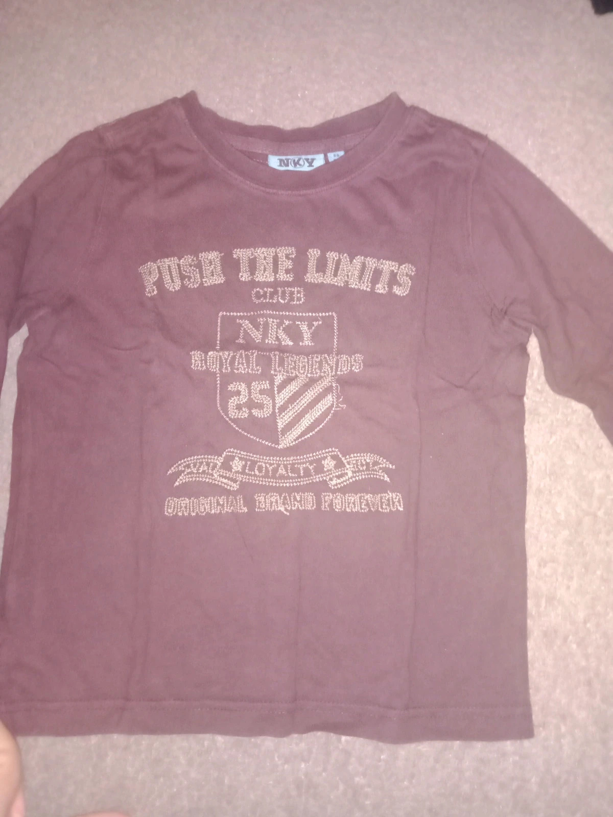 Le t-shirt manches longues – NKY – taille 4 ans / 104 cm 4